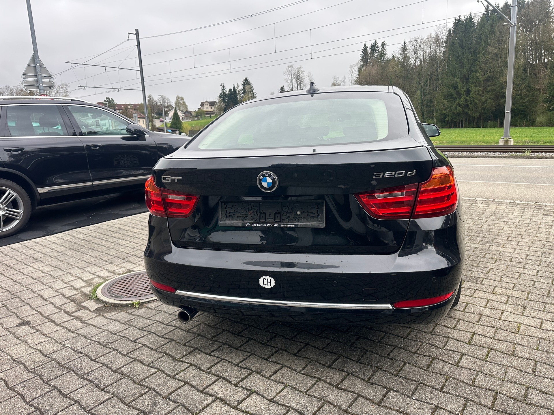 BMW 320d GT Luxury Line Steptronic-image-5