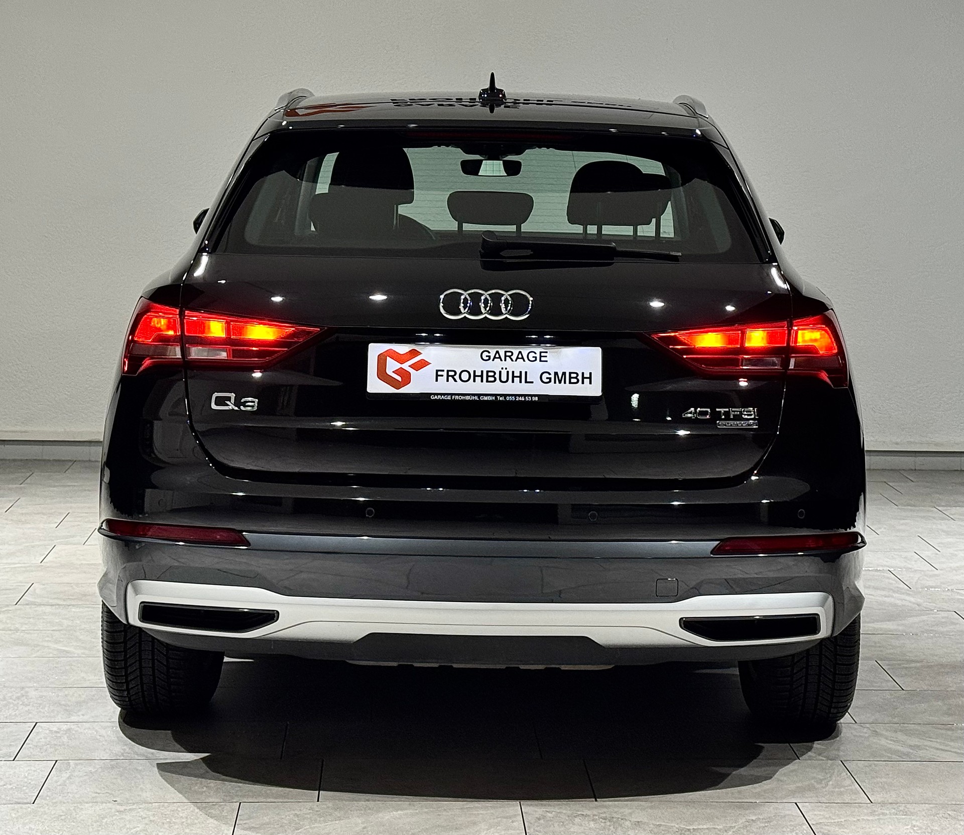 AUDI Q3 40 TFSI quattro S-tronic-image-5