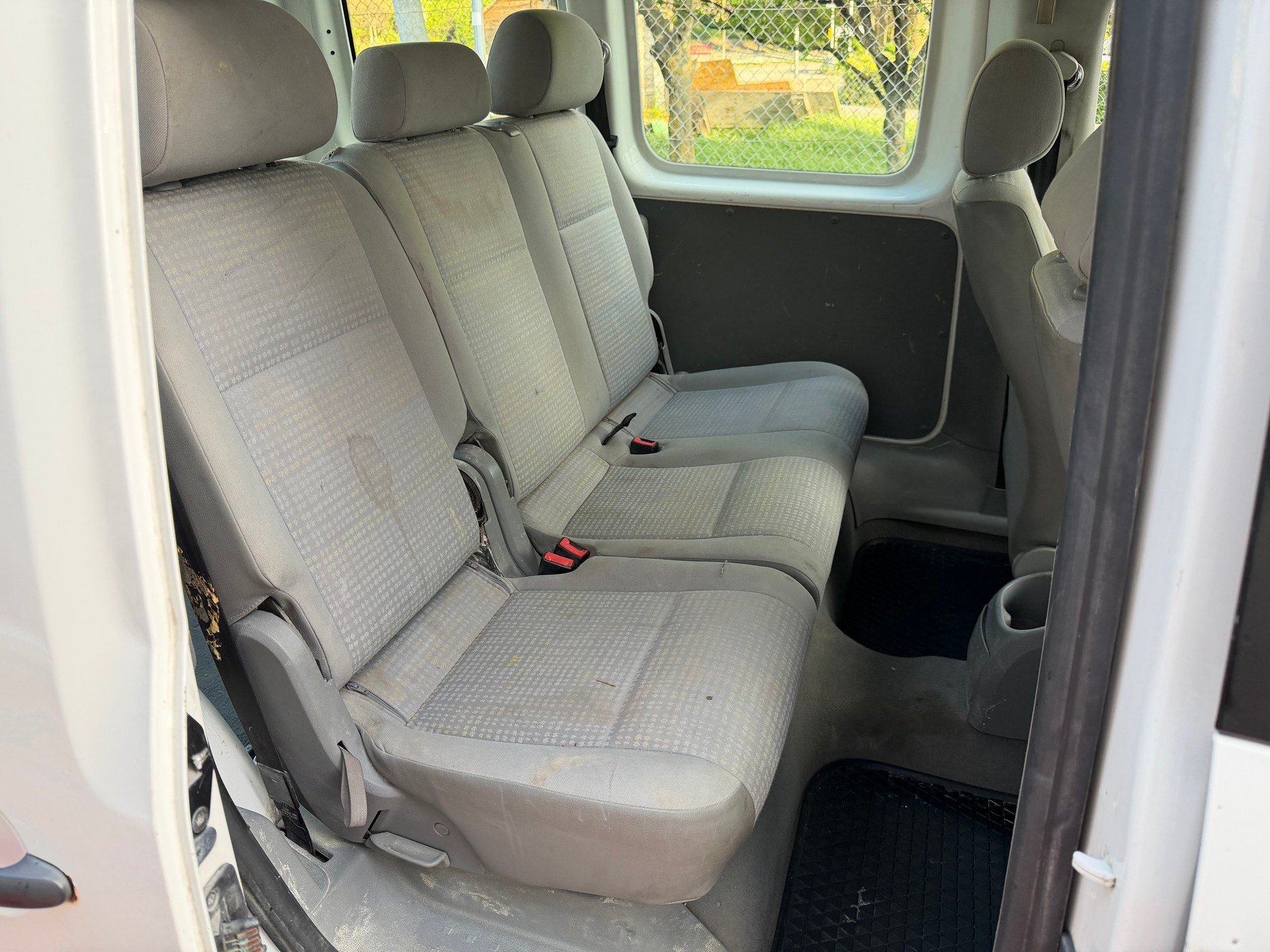 VW Caddy Life 1.6-image-10