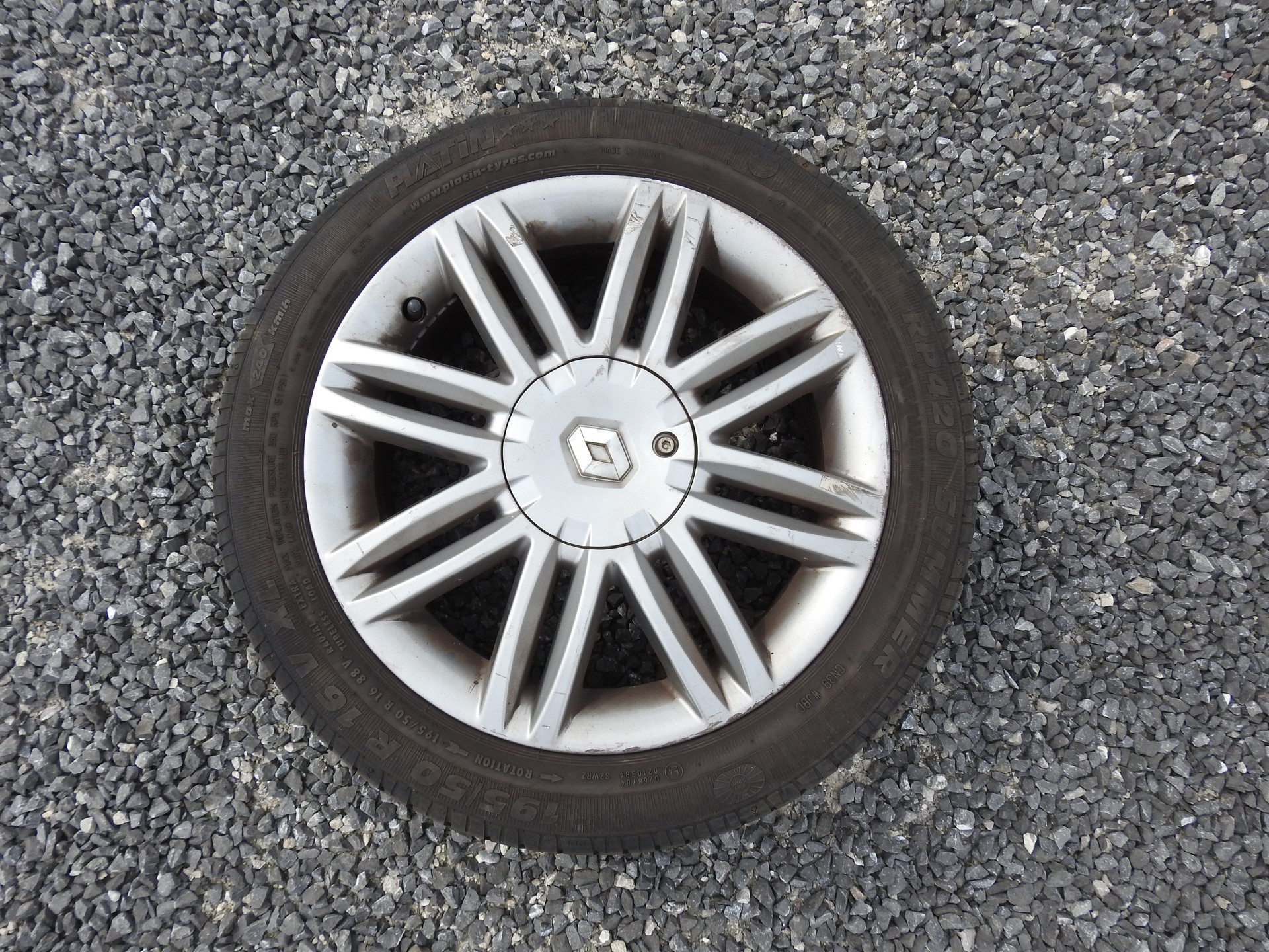 RENAULT Clio 2.0 16V GT-image-24