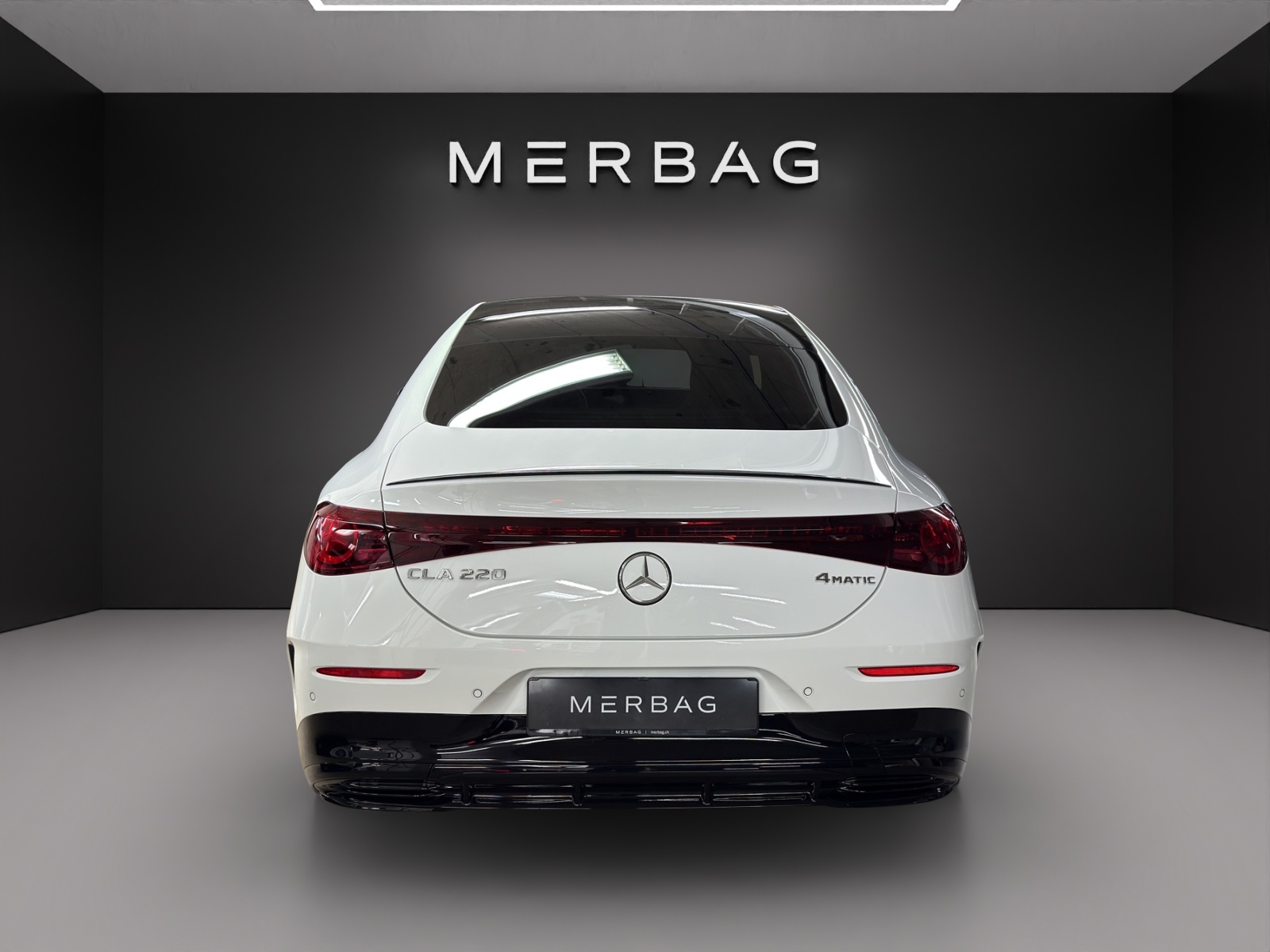 MERCEDES-BENZ CLA 220 4MATIC-image-3