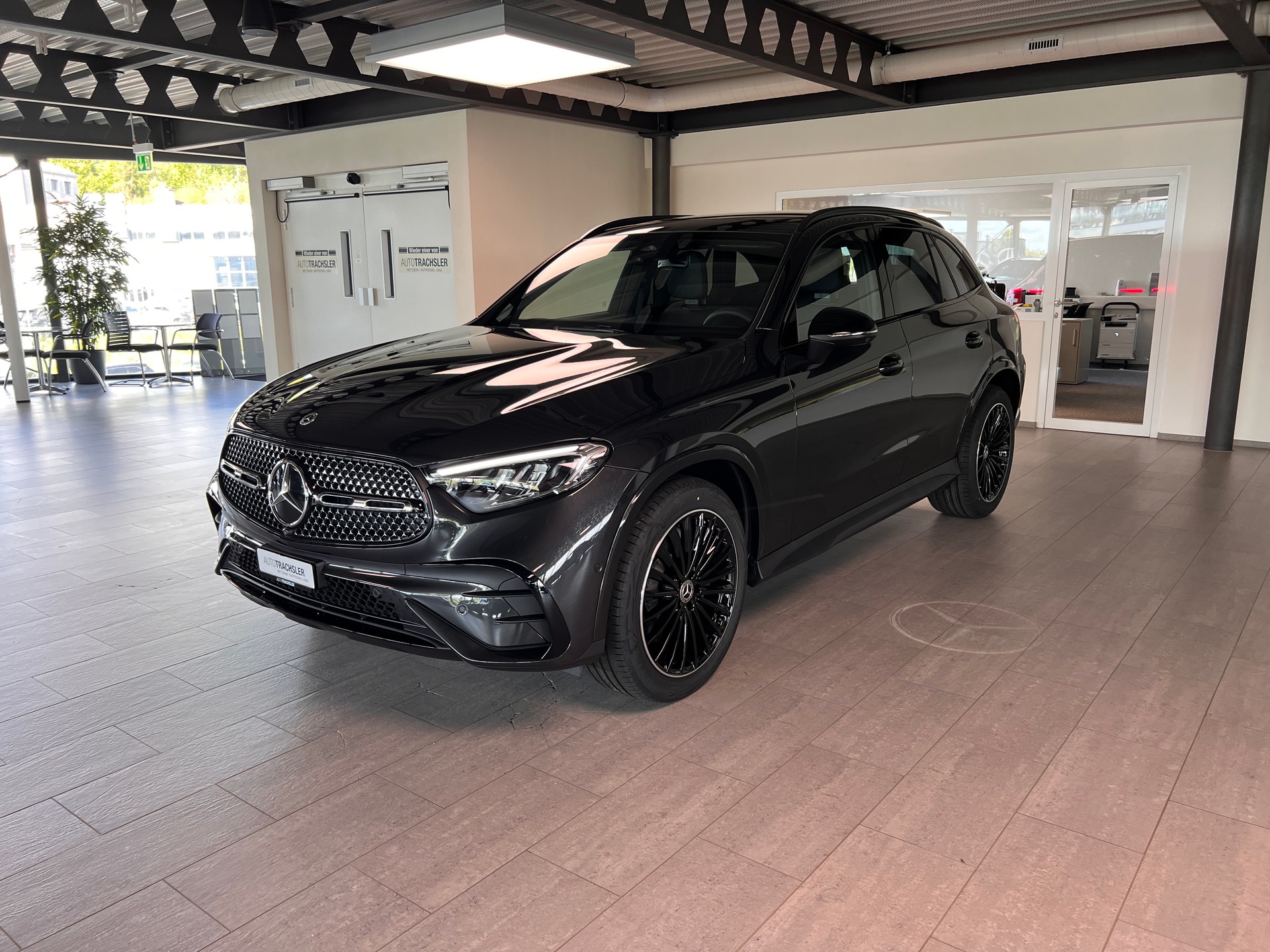 MERCEDES-BENZ GLC 200 4Matic 9G-Tronic-image-3