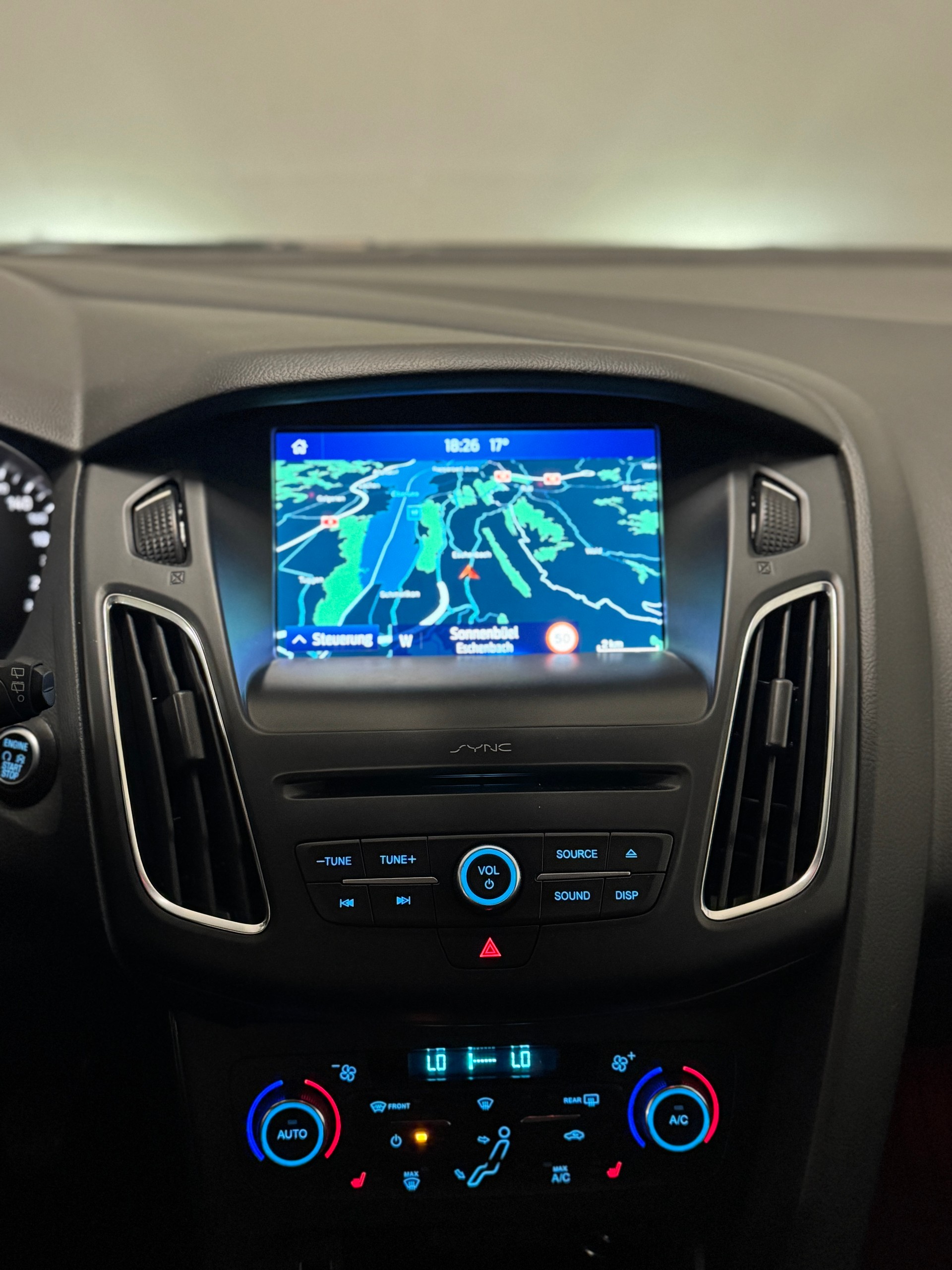 FORD Focus 1.5 SCTi Business-image-11