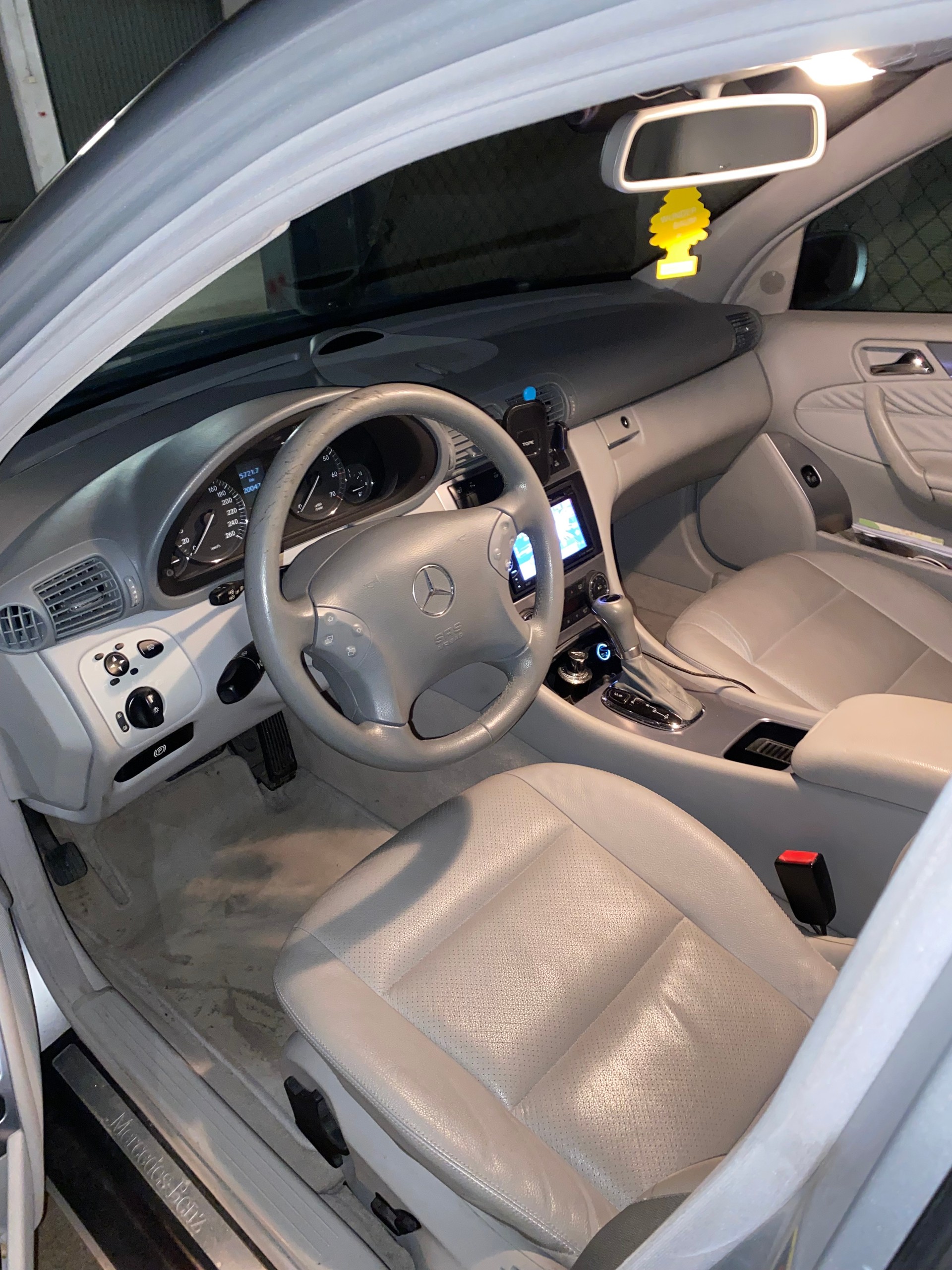 MERCEDES-BENZ C 320 Avantgarde 4Matic Automatic-image-4