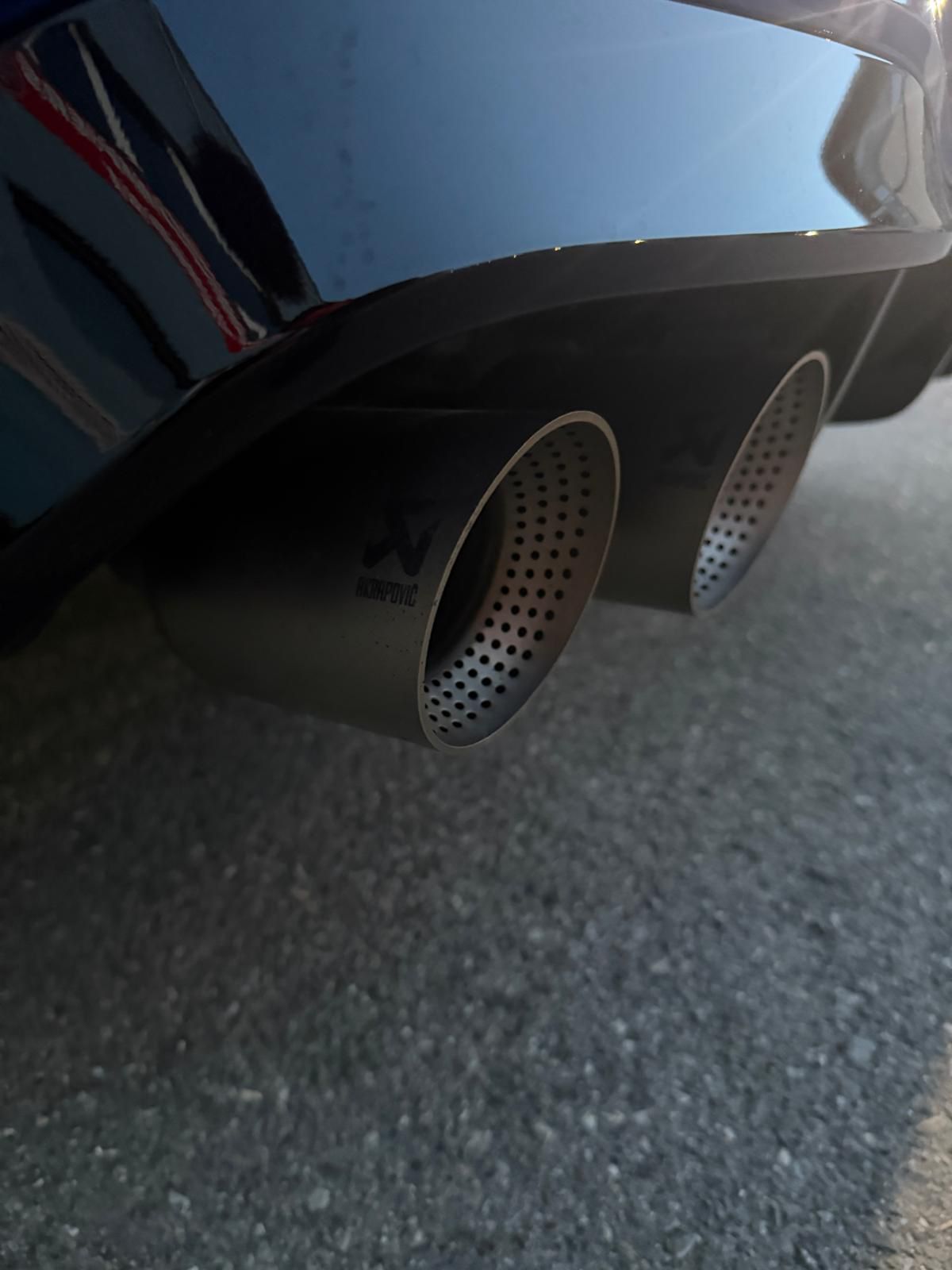 VW Golf 2.0 TSI R DSG 4Motion-image-14