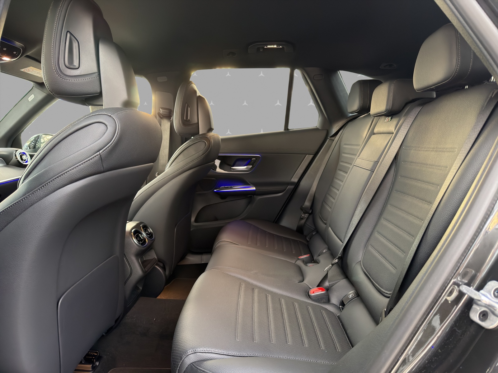 MERCEDES-BENZ GLC 220 d 4Matic 9G-Tronic-image-12