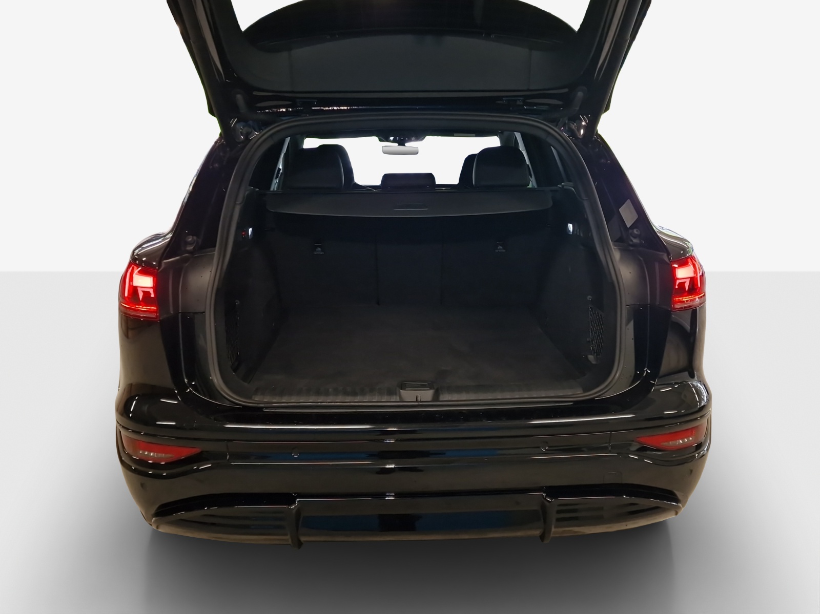 AUDI Q6 e-tron quattro-image-13