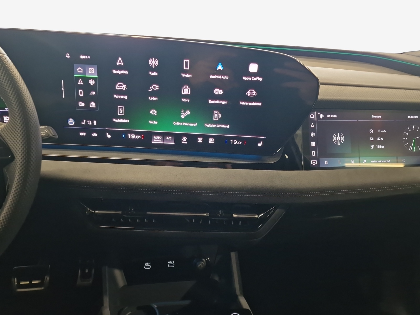 AUDI Q6 e-tron quattro-image-11