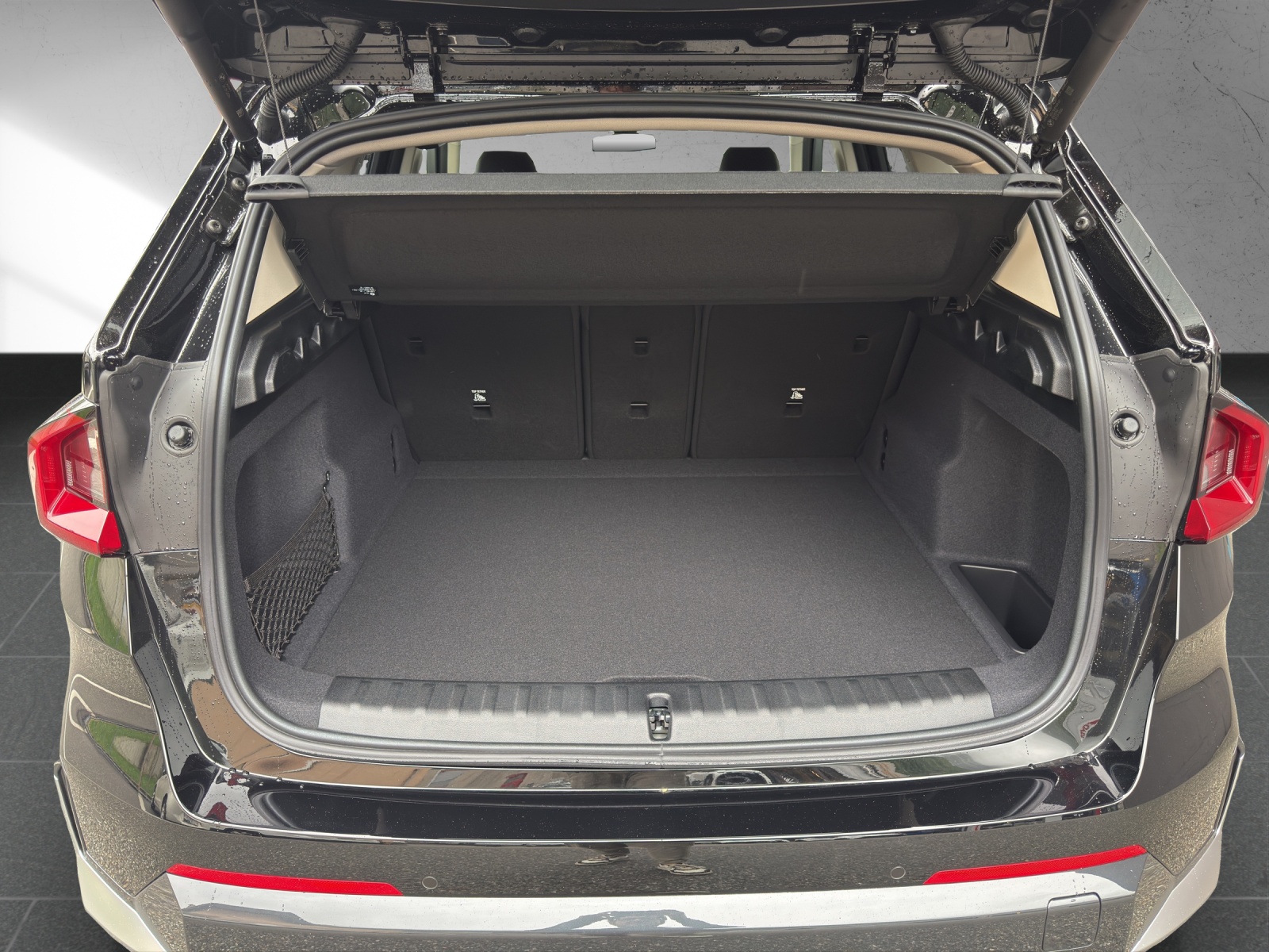 BMW X1 sDrive 18i xLine-image-17