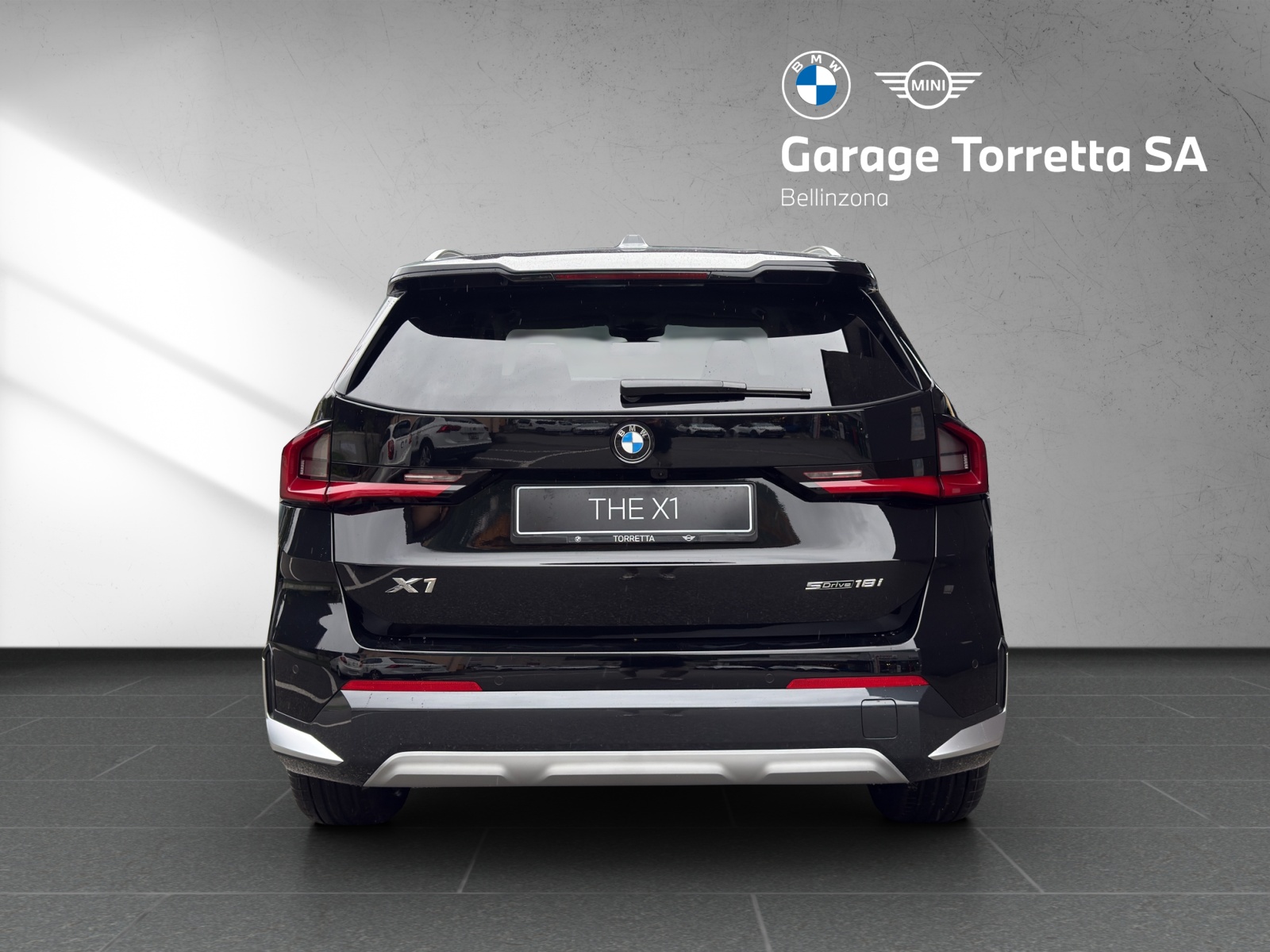 BMW X1 sDrive 18i xLine-image-3