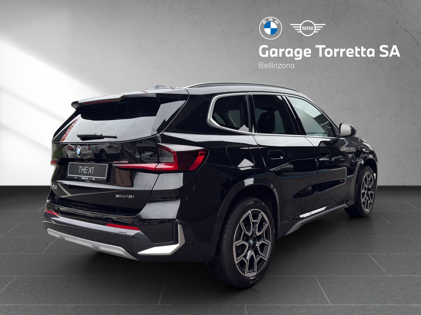 BMW X1 sDrive 18i xLine-image-4