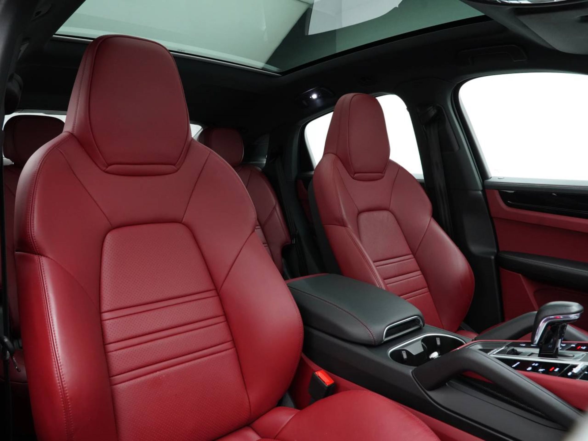 PORSCHE Cayenne E-Hybrid Coupé-image-23