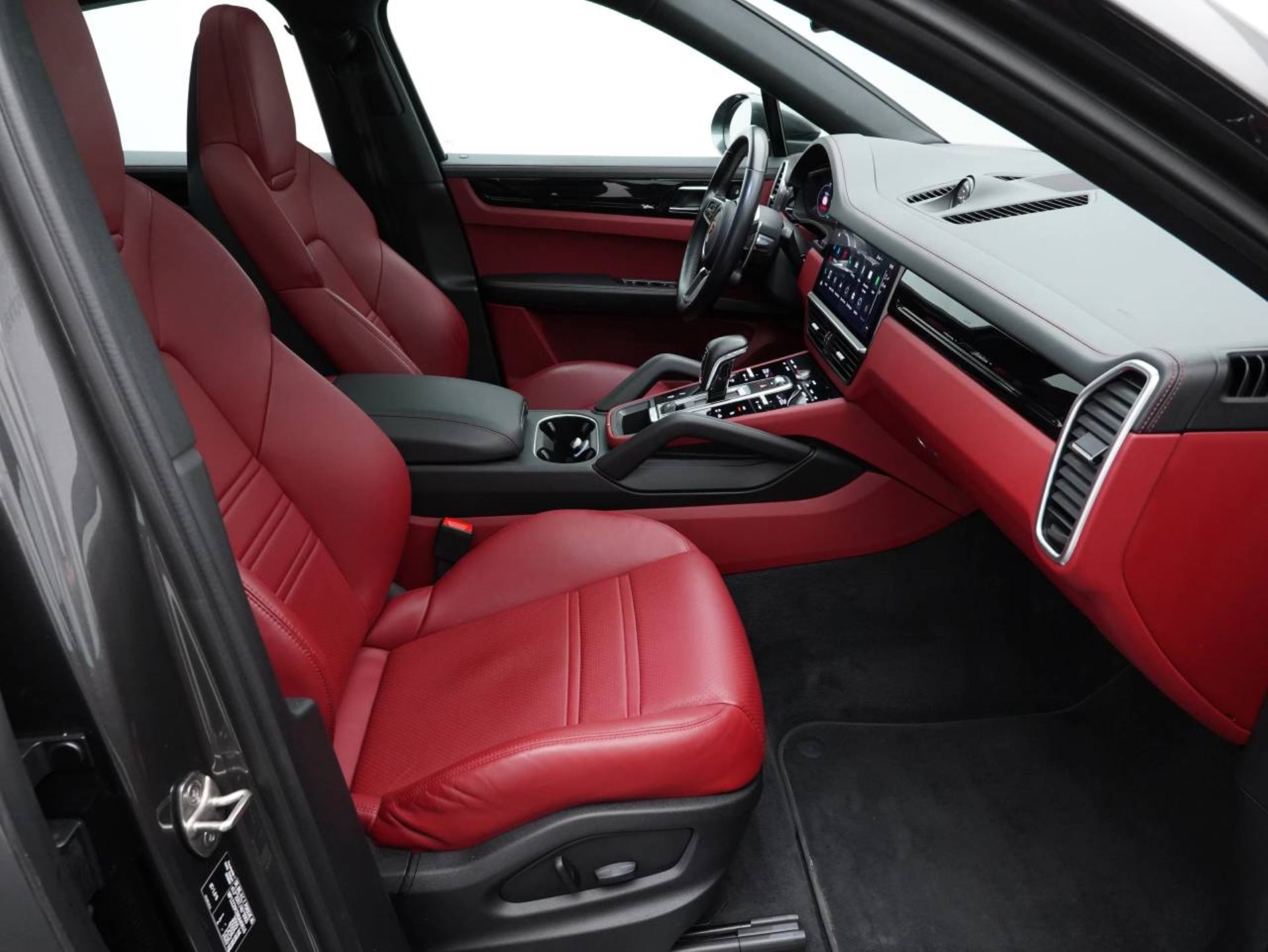 PORSCHE Cayenne E-Hybrid Coupé-image-22
