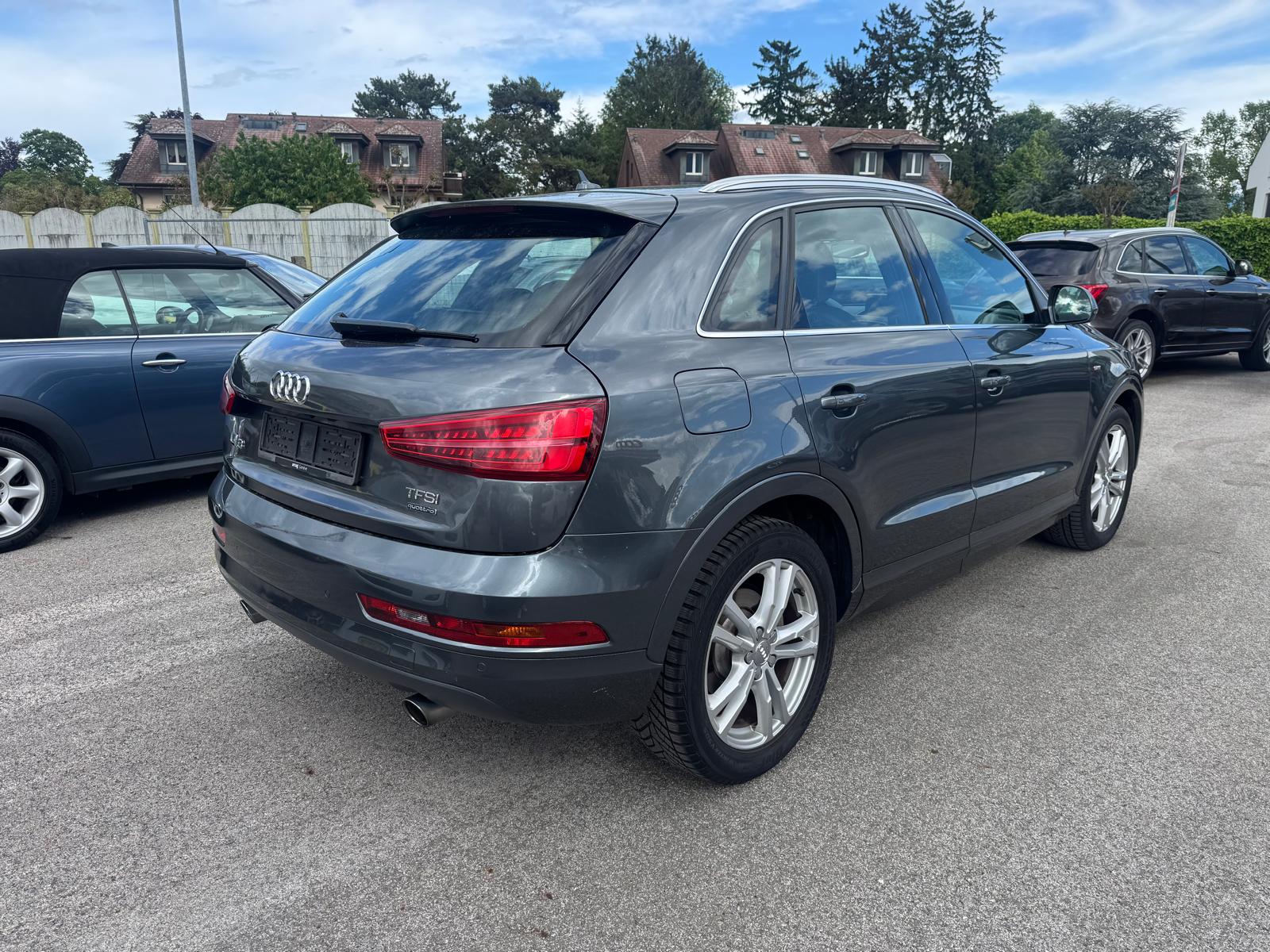AUDI Q3 2.0 TFSI sport quattro S-tronic-image-5