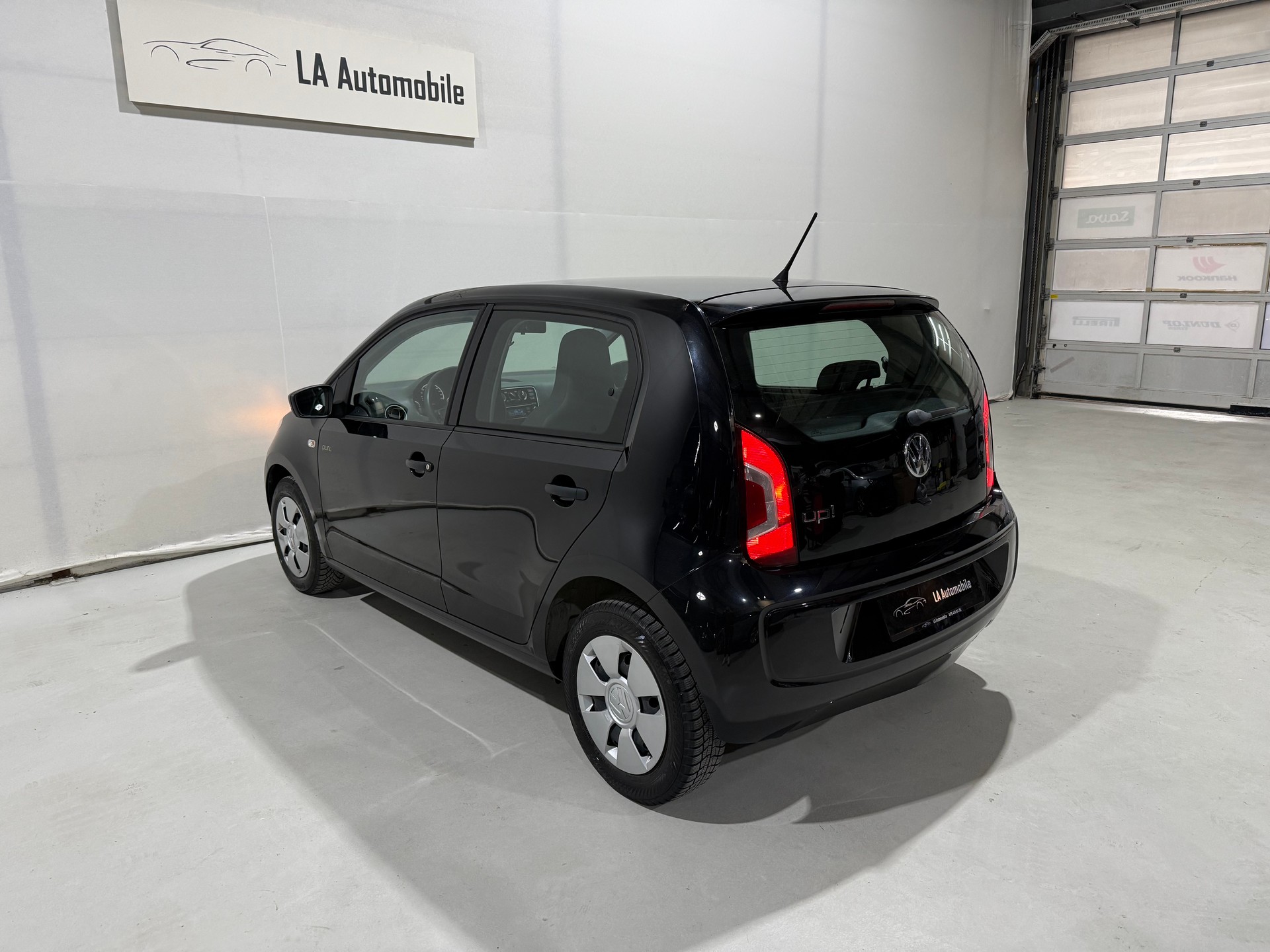 VW Up 1.0 move up-image-9