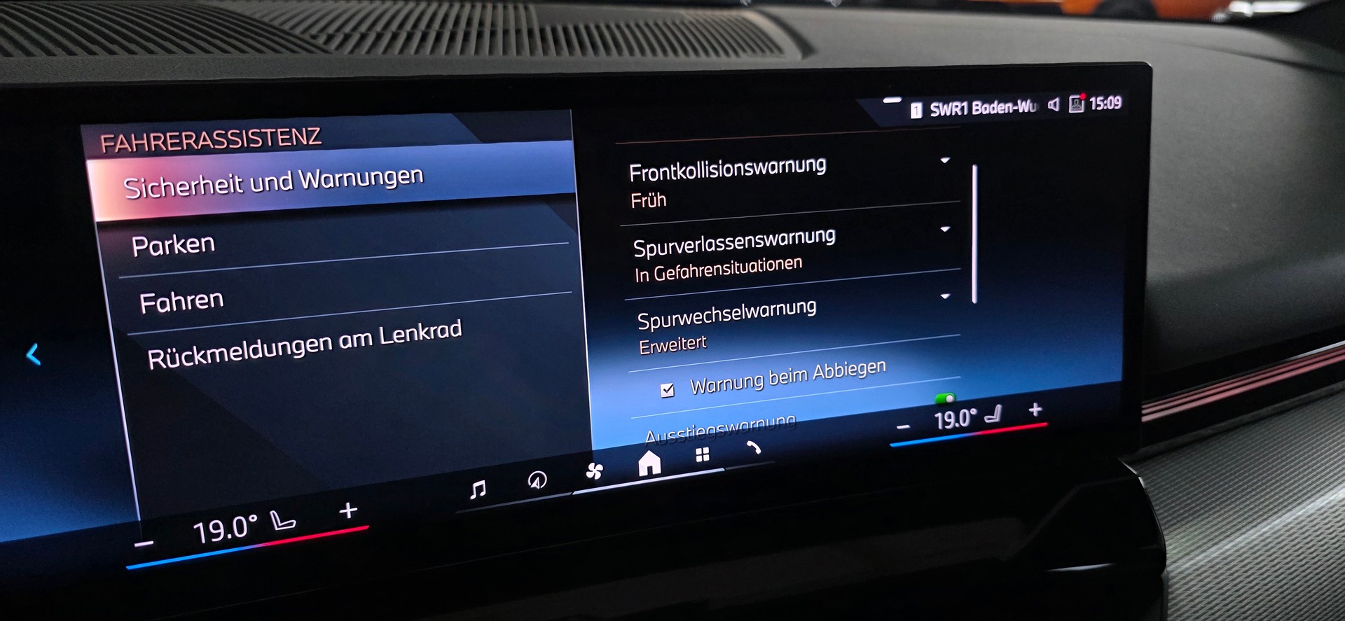 BMW 520i 48V M Sport Steptronic-image-21