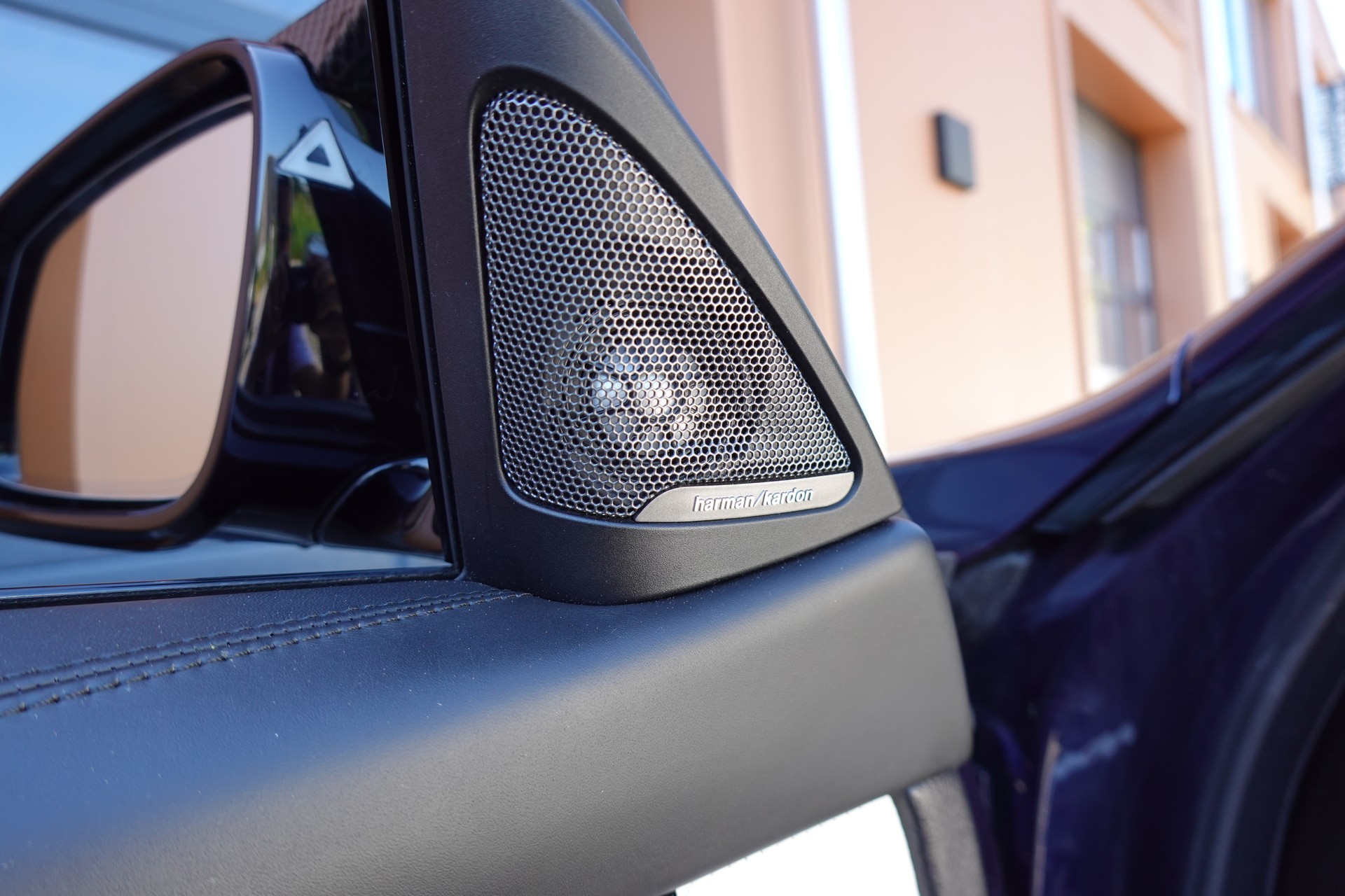 BMW 440i Cabriolet xDrive M Sport Steptronic - "CH Auto * Harman Kardon * Caméra * Sièges Sport * GPS * Tempomat Adap"-image-25