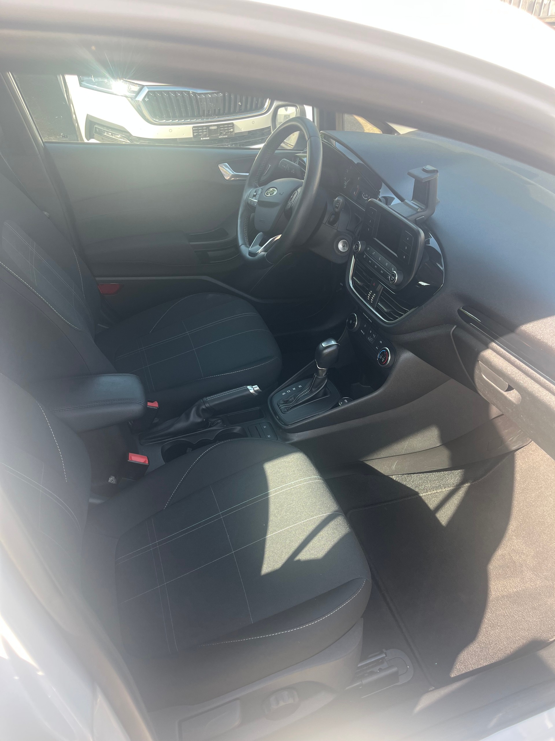 FORD Fiesta 1.0 SCTi Active Automat-image-5