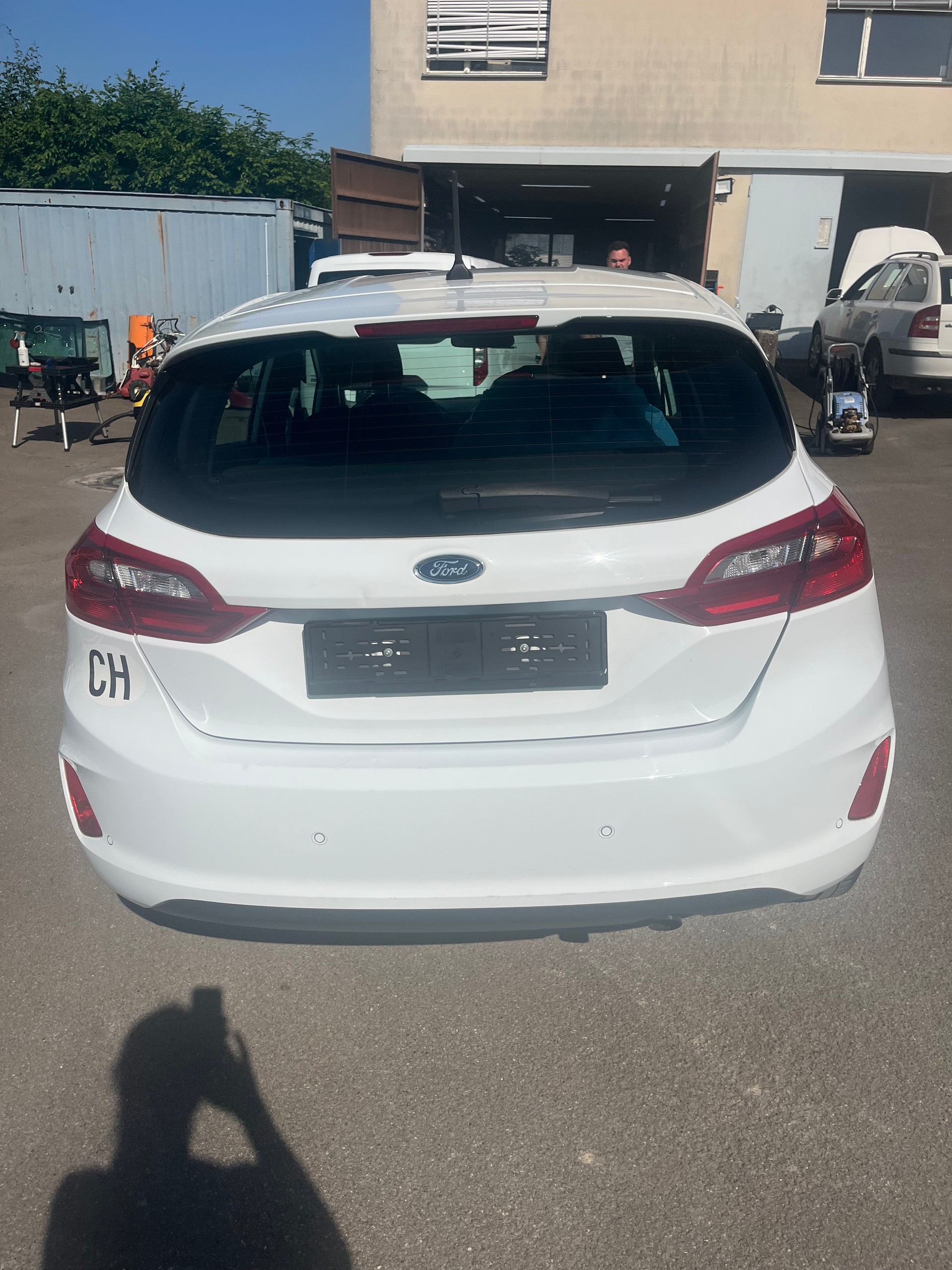 FORD Fiesta 1.0 SCTi Active Automat-image-2