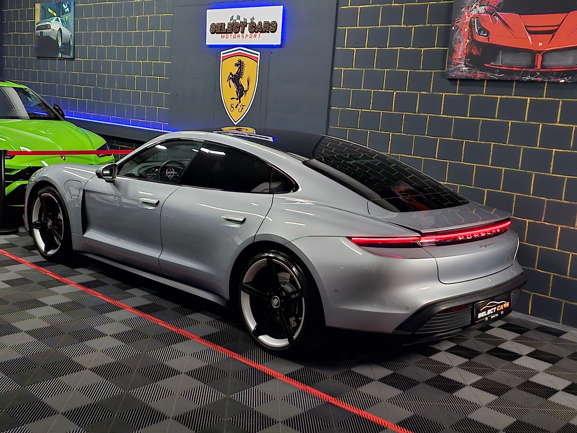 PORSCHE Taycan 4S-image-5