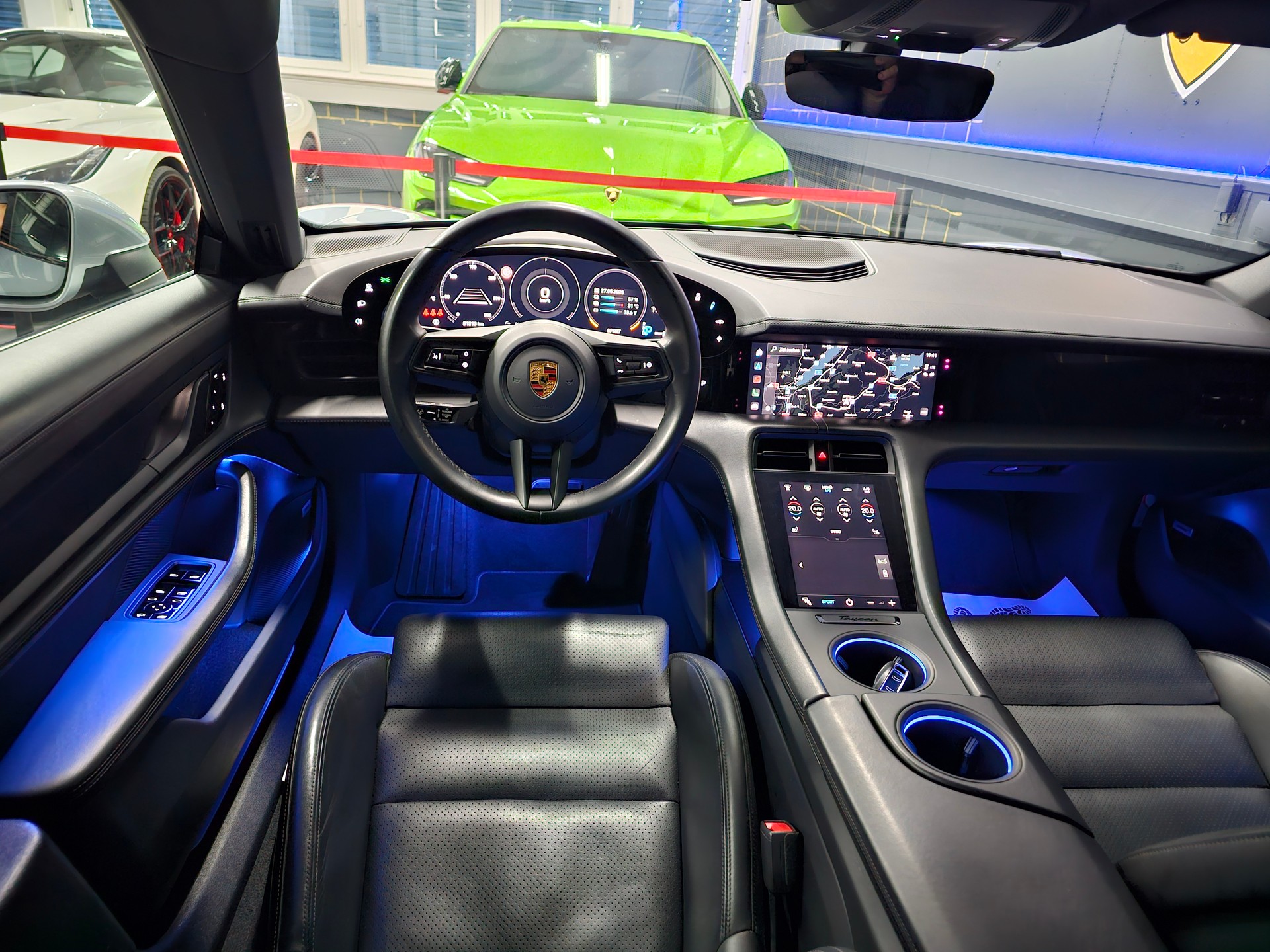 PORSCHE Taycan 4S-image-11