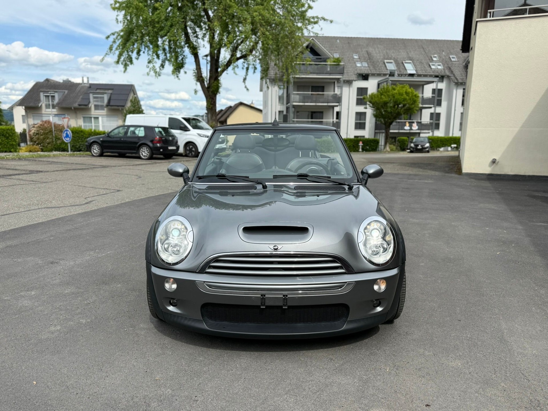 MINI Cooper S Cabriolet-showroom-element-1