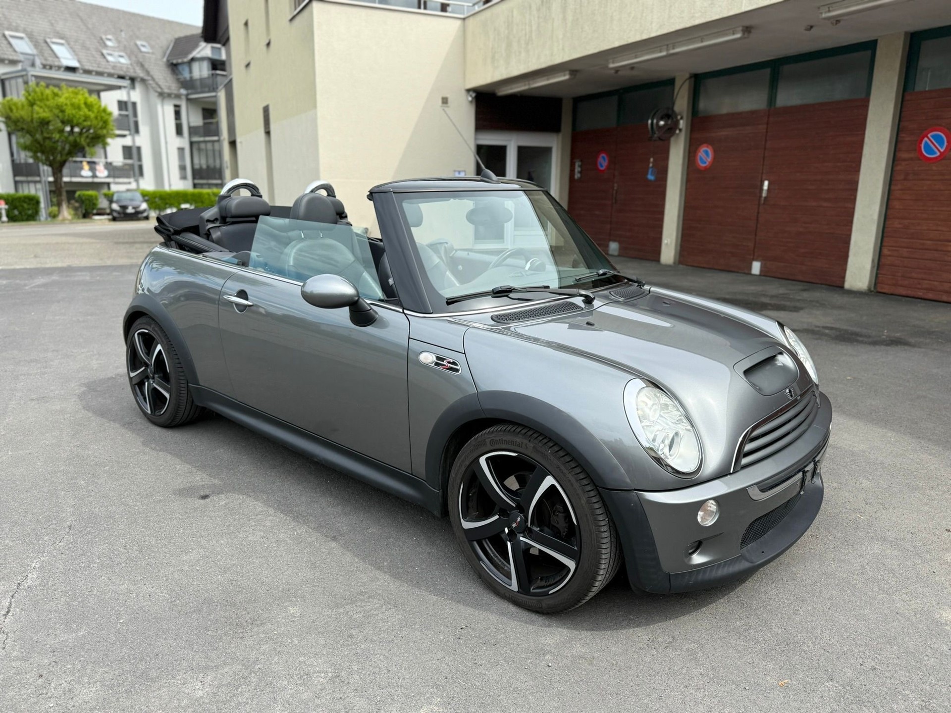 MINI Cooper S Cabriolet-showroom-element-2