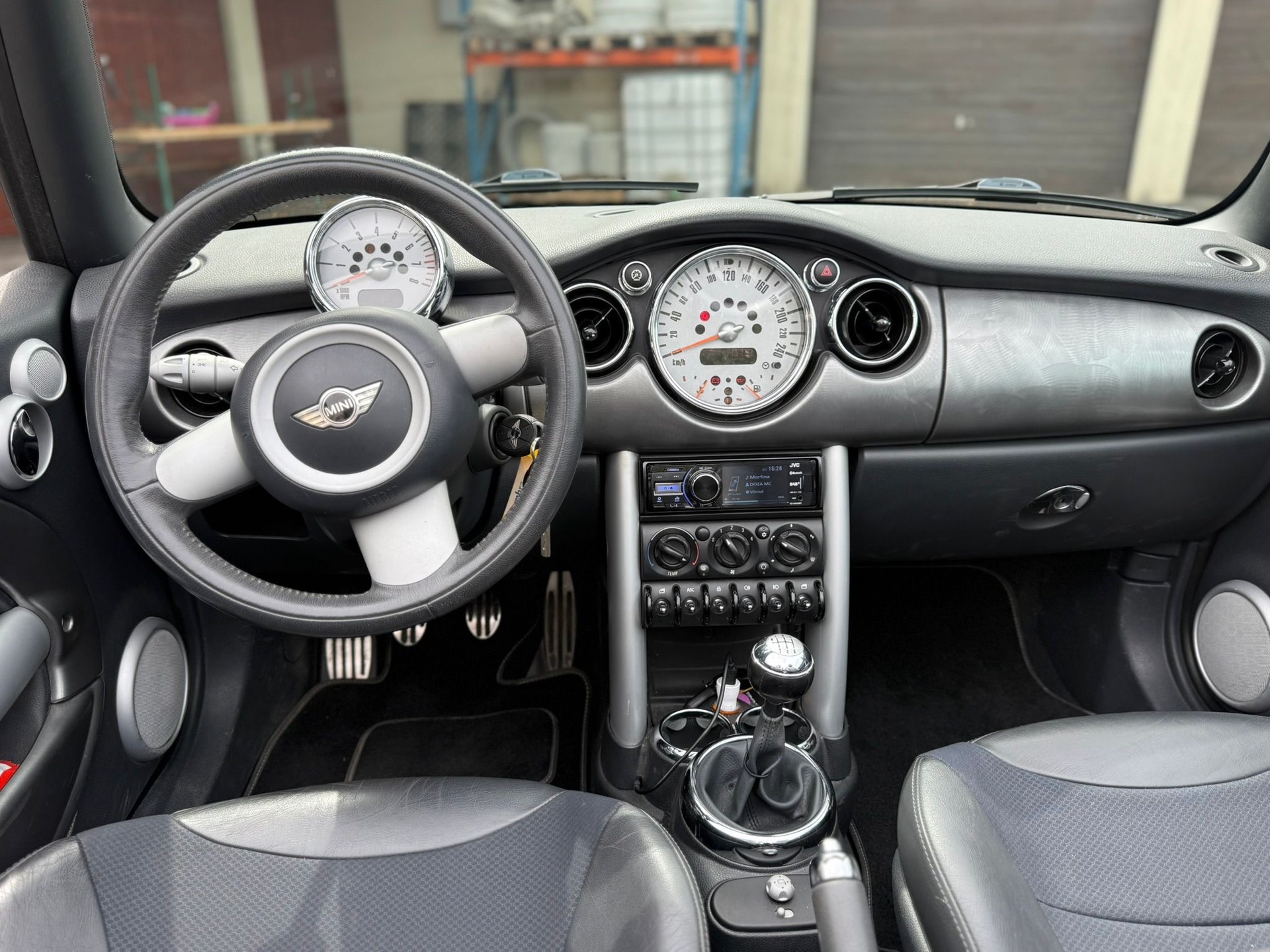 MINI Cooper S Cabriolet-image-9