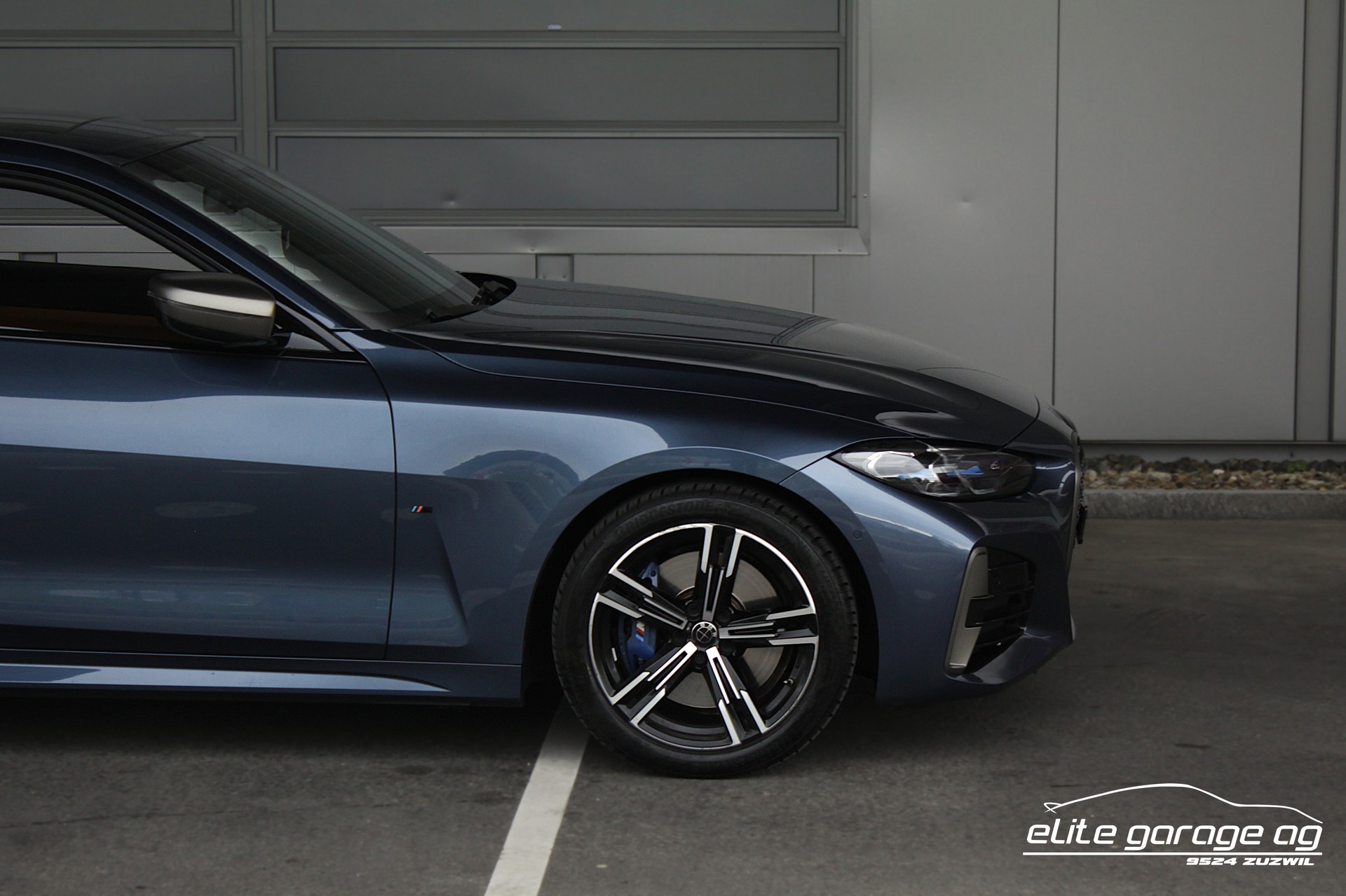 BMW M440i xDrive 48V Coupé Steptronic-image-9