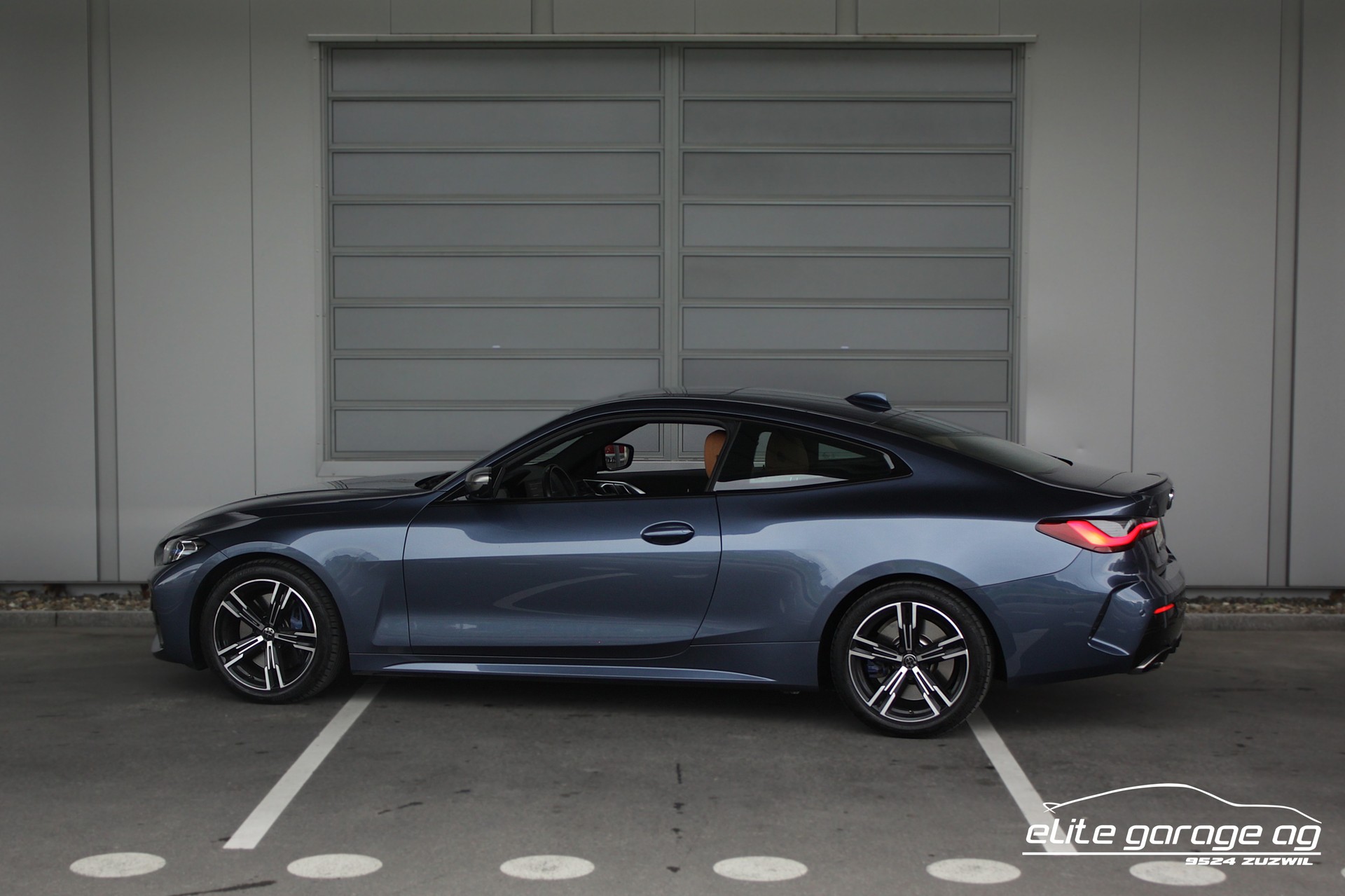 BMW M440i xDrive 48V Coupé Steptronic-image-2