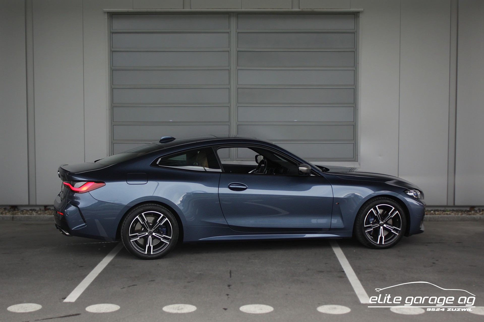 BMW M440i xDrive 48V Coupé Steptronic-image-4