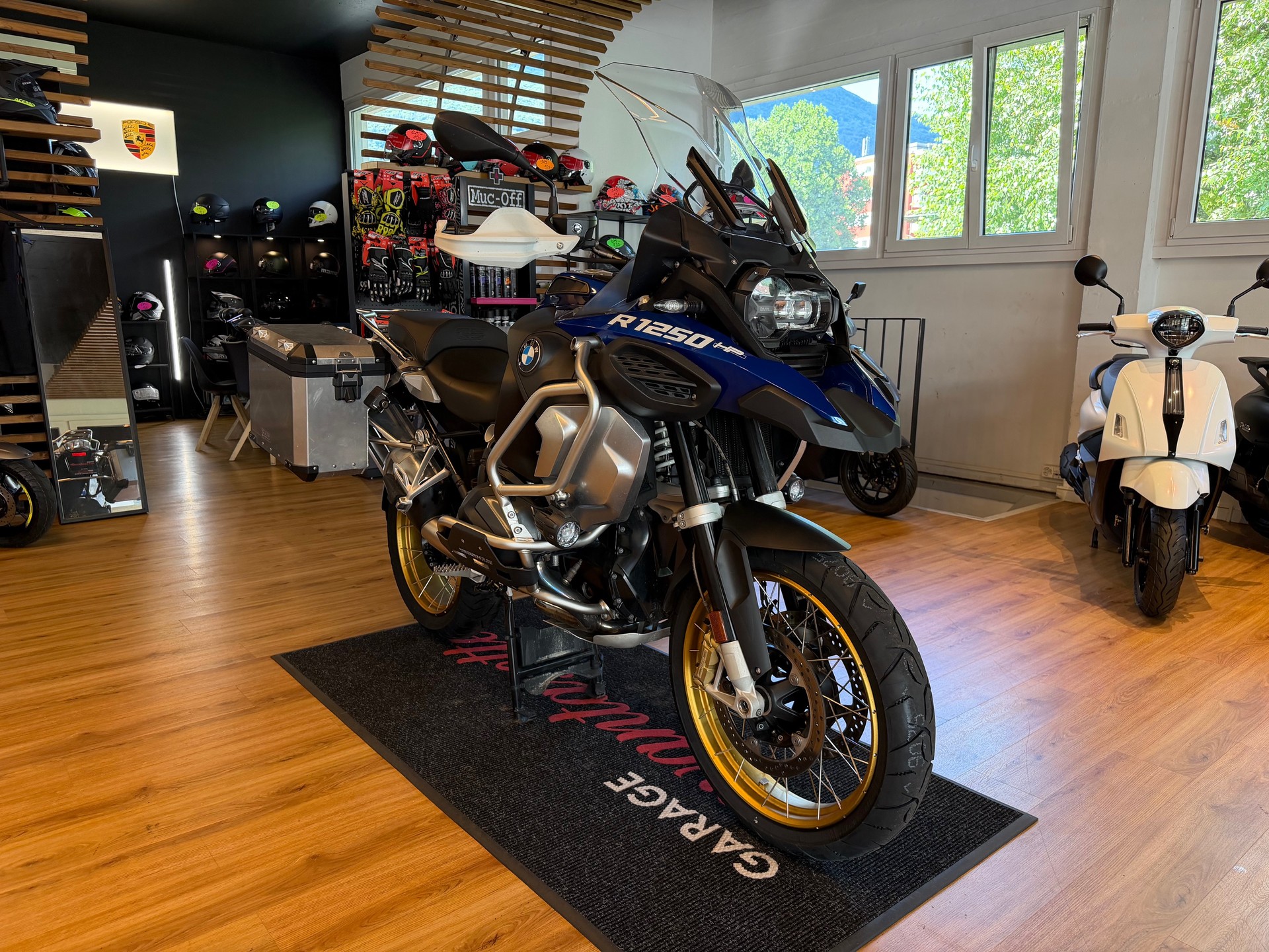 BMW R 1250 GS Adventure ABS-image-1