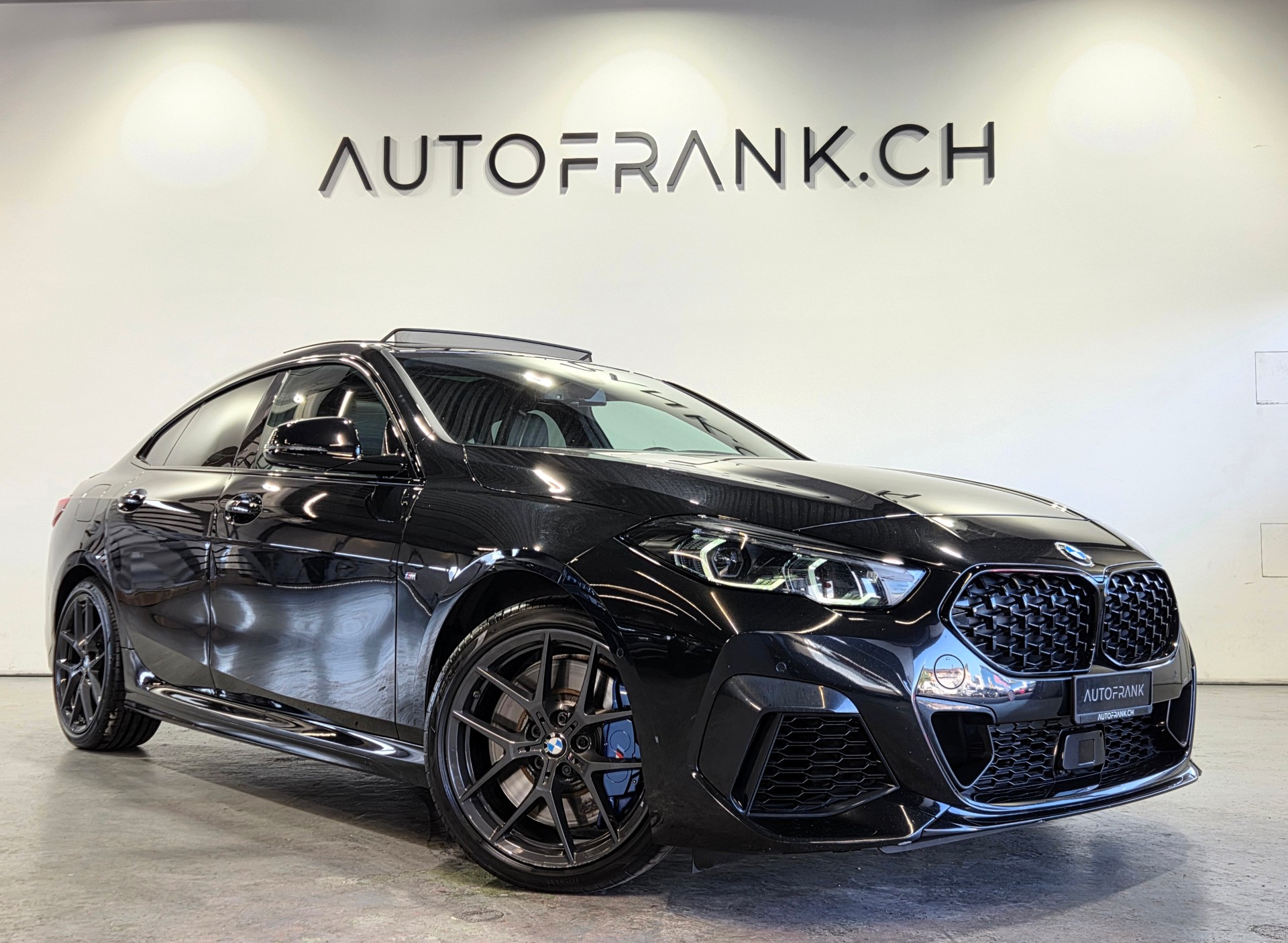 BMW M235i xDrive Gran Coupé-image-16