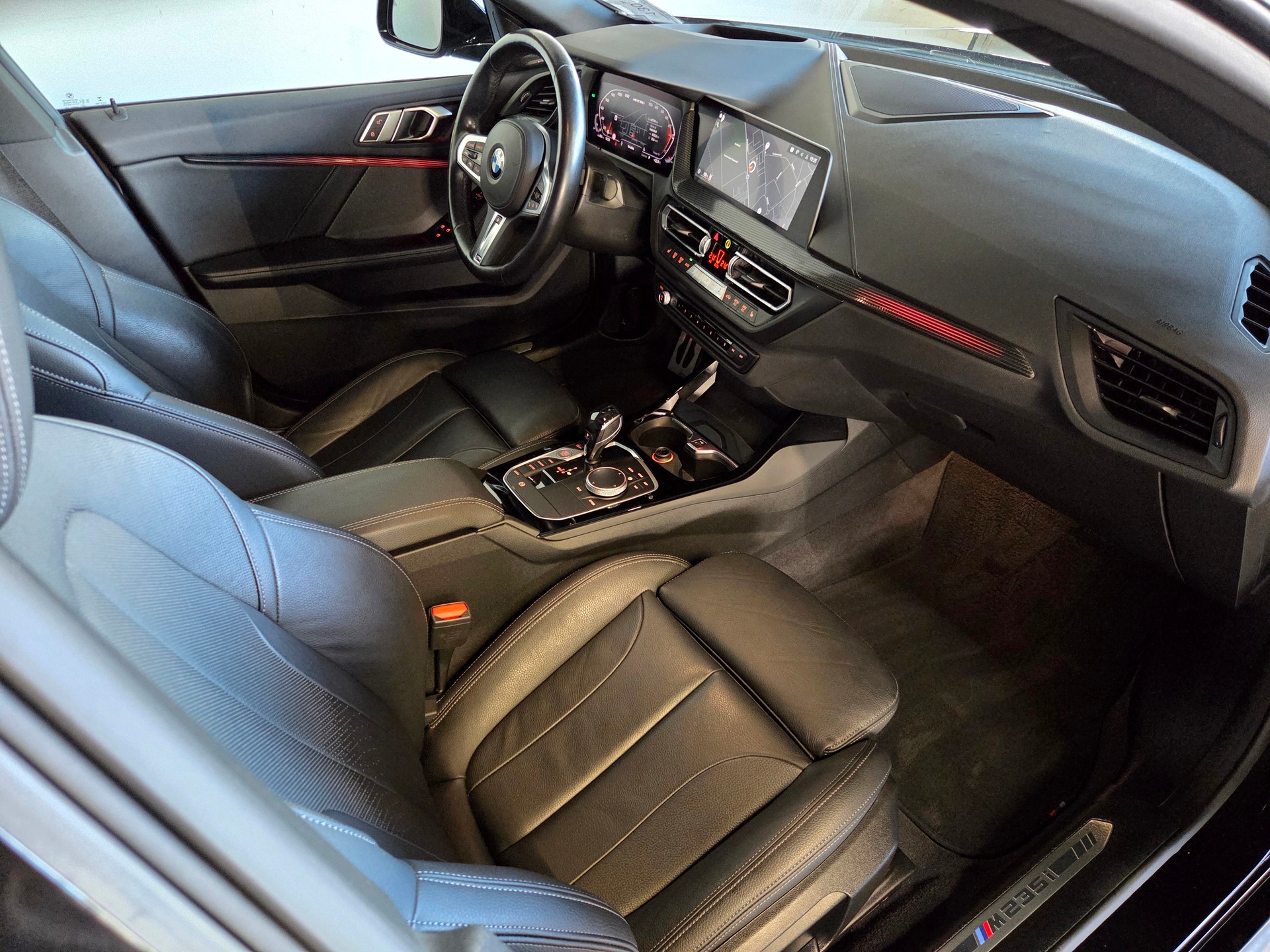 BMW M235i xDrive Gran Coupé-image-15