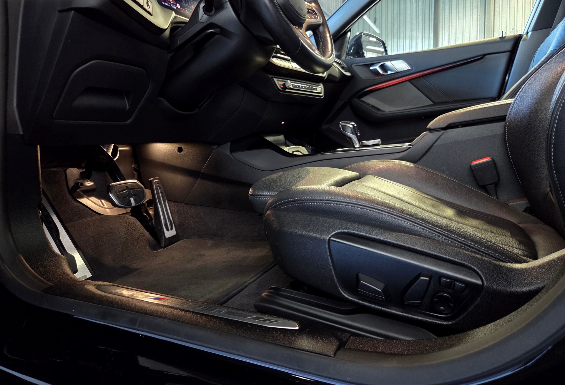 BMW M235i xDrive Gran Coupé-image-13