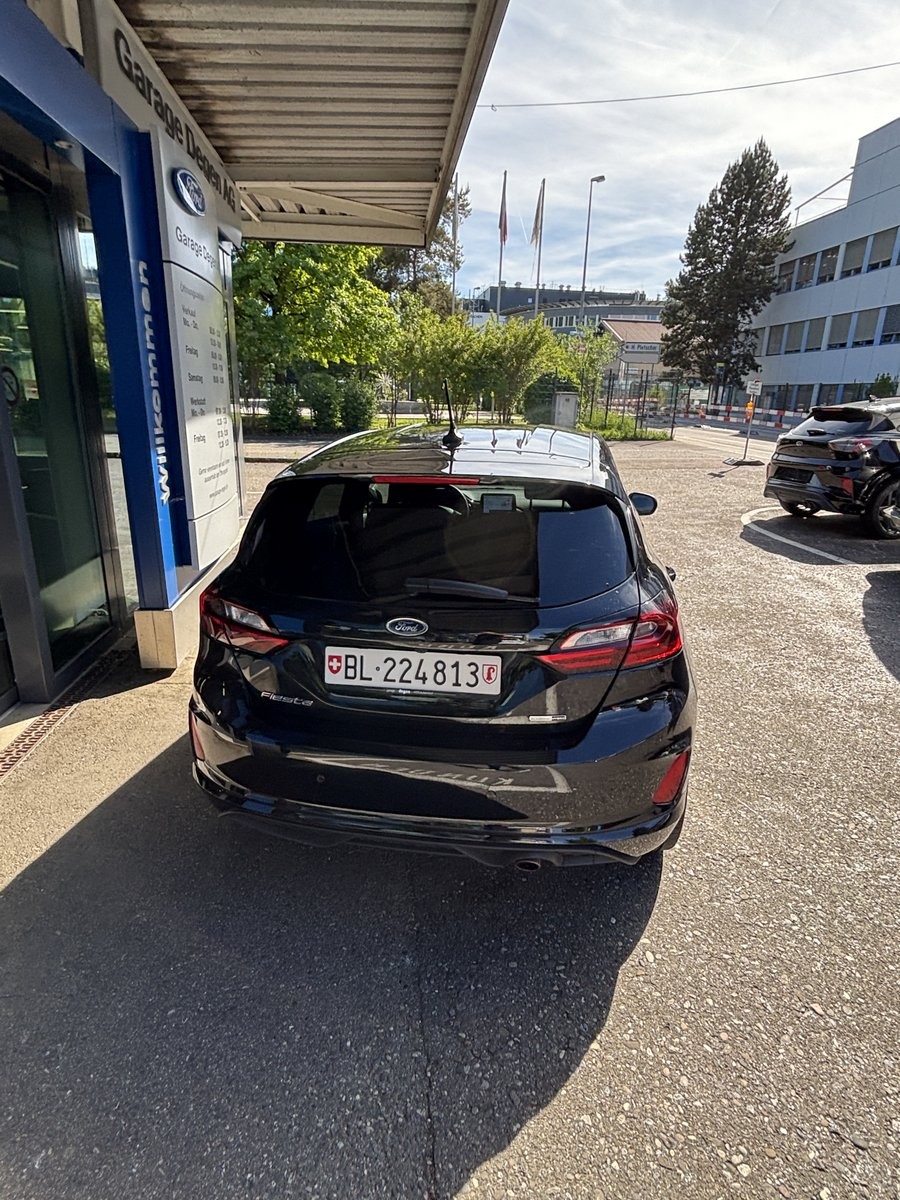 FORD Fiesta 1.0 EcoB Hybrid ST-Line X-image-17