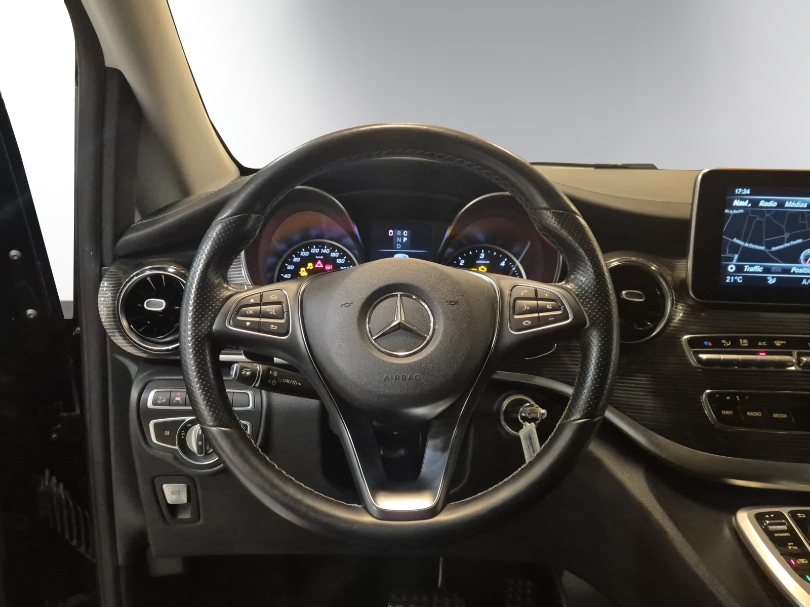 Image MERCEDES-BENZ V-300 V 300 d lang 4Matic 9G-Tronic