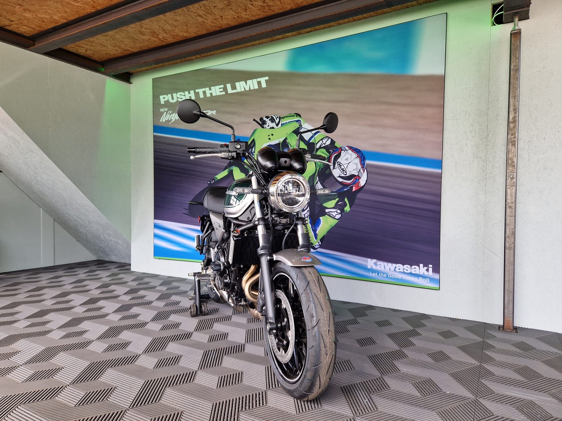 KAWASAKI Z 650 RS-image-3