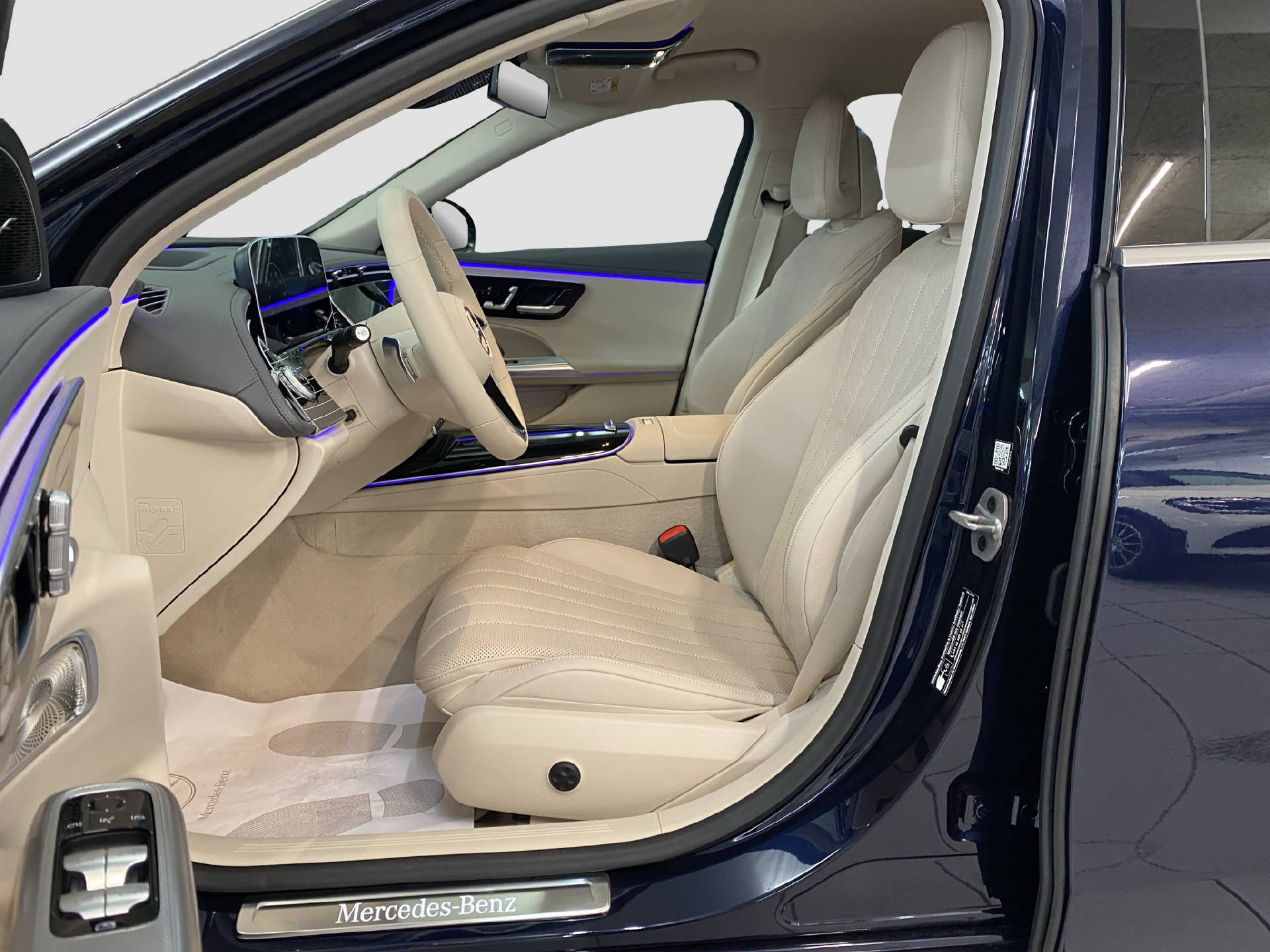 MERCEDES-BENZ E 400 e Exclusive 4MATIC-image-7