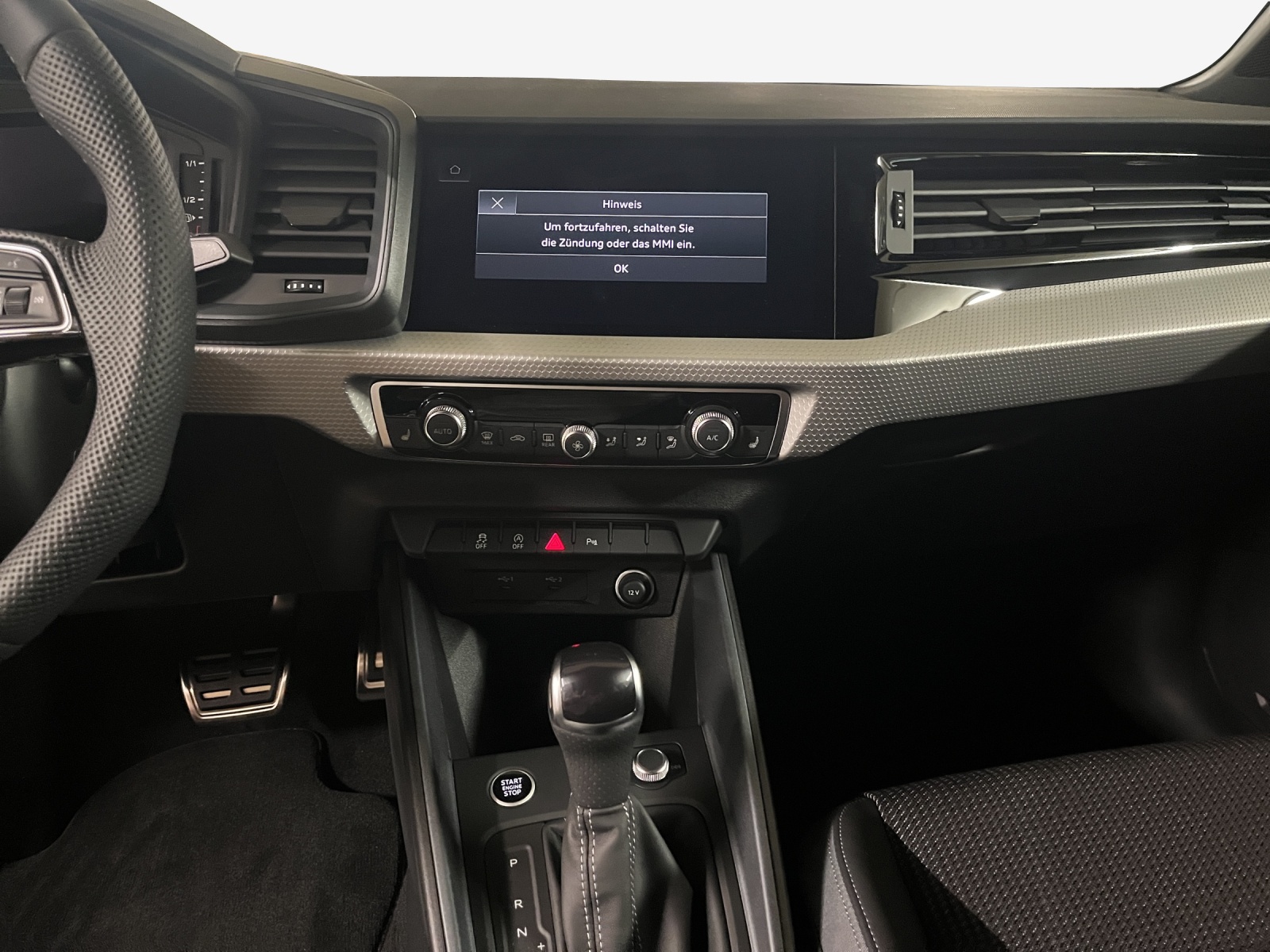 AUDI A1 Sportback 30 TFSI Attraction S-tronic-image-10