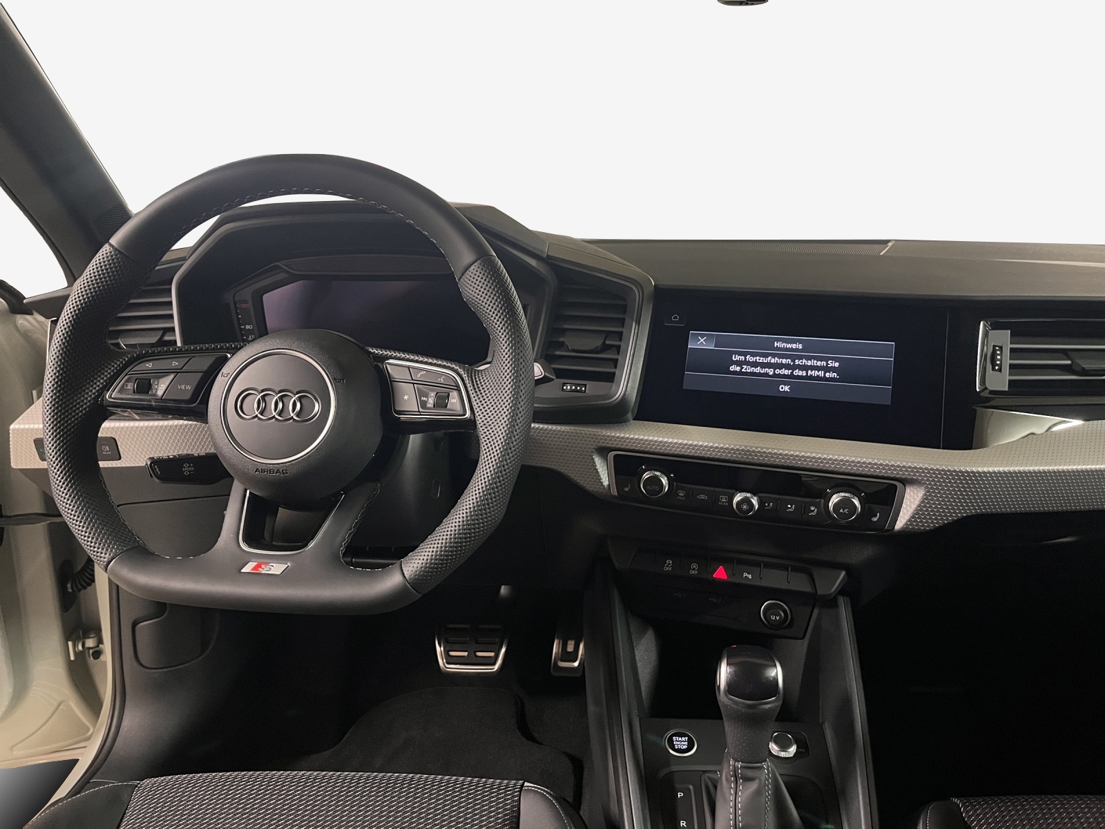 AUDI A1 Sportback 30 TFSI Attraction S-tronic-image-8