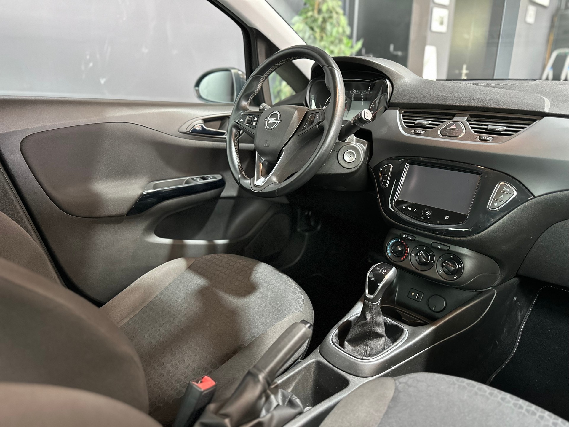 OPEL Corsa 1.4 TP Color Edition Easytronic-image-10