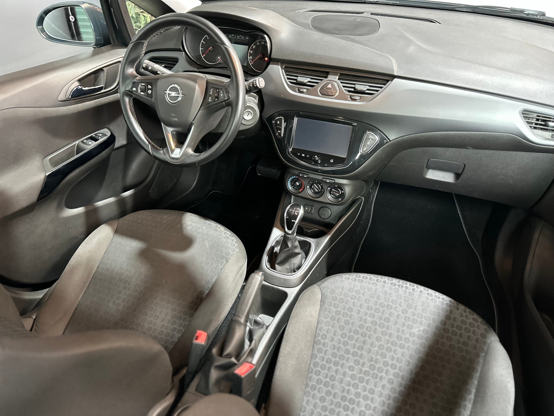 OPEL Corsa 1.4 TP Color Edition Easytronic-image-11