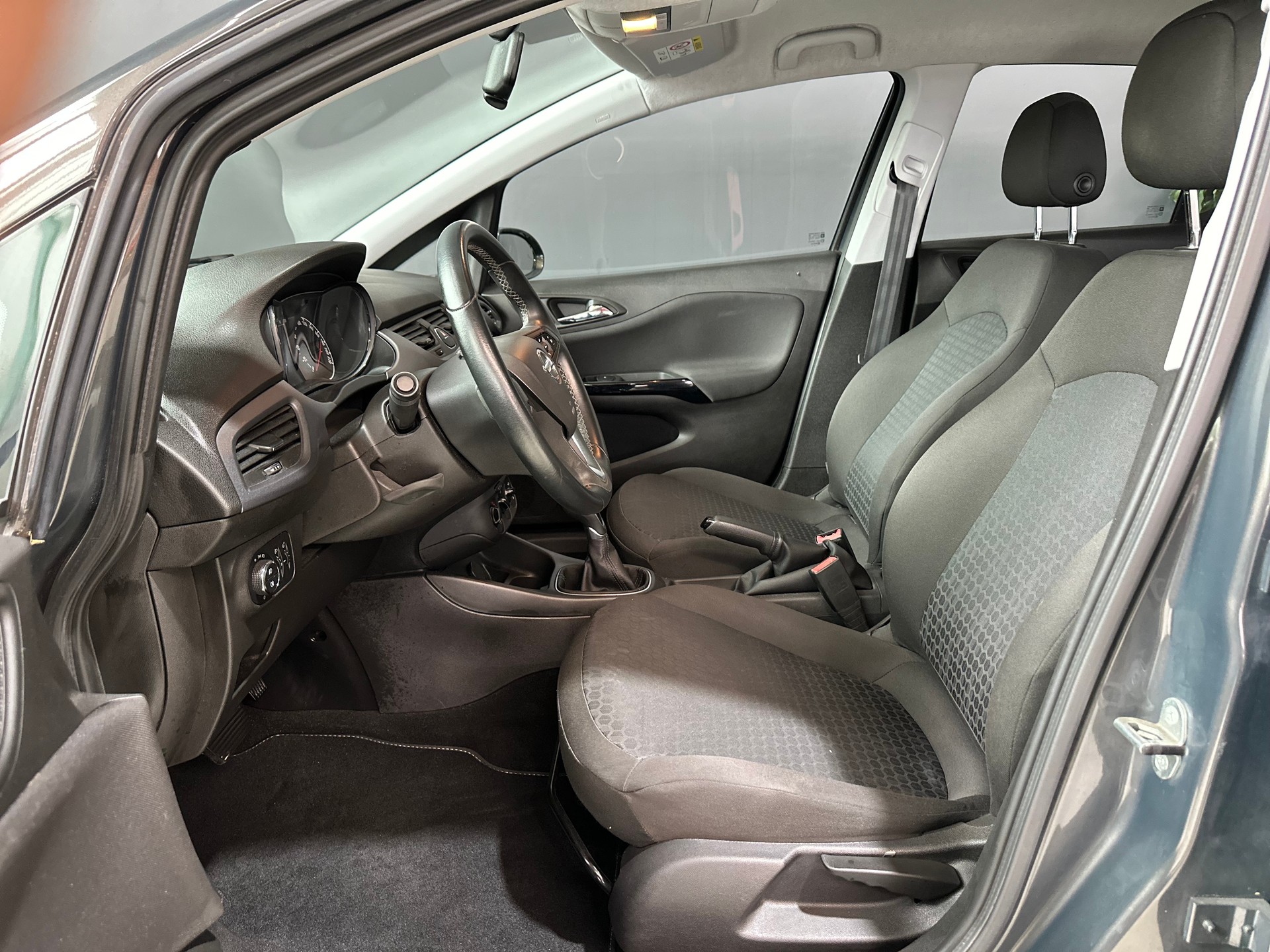 OPEL Corsa 1.4 TP Color Edition Easytronic-image-9