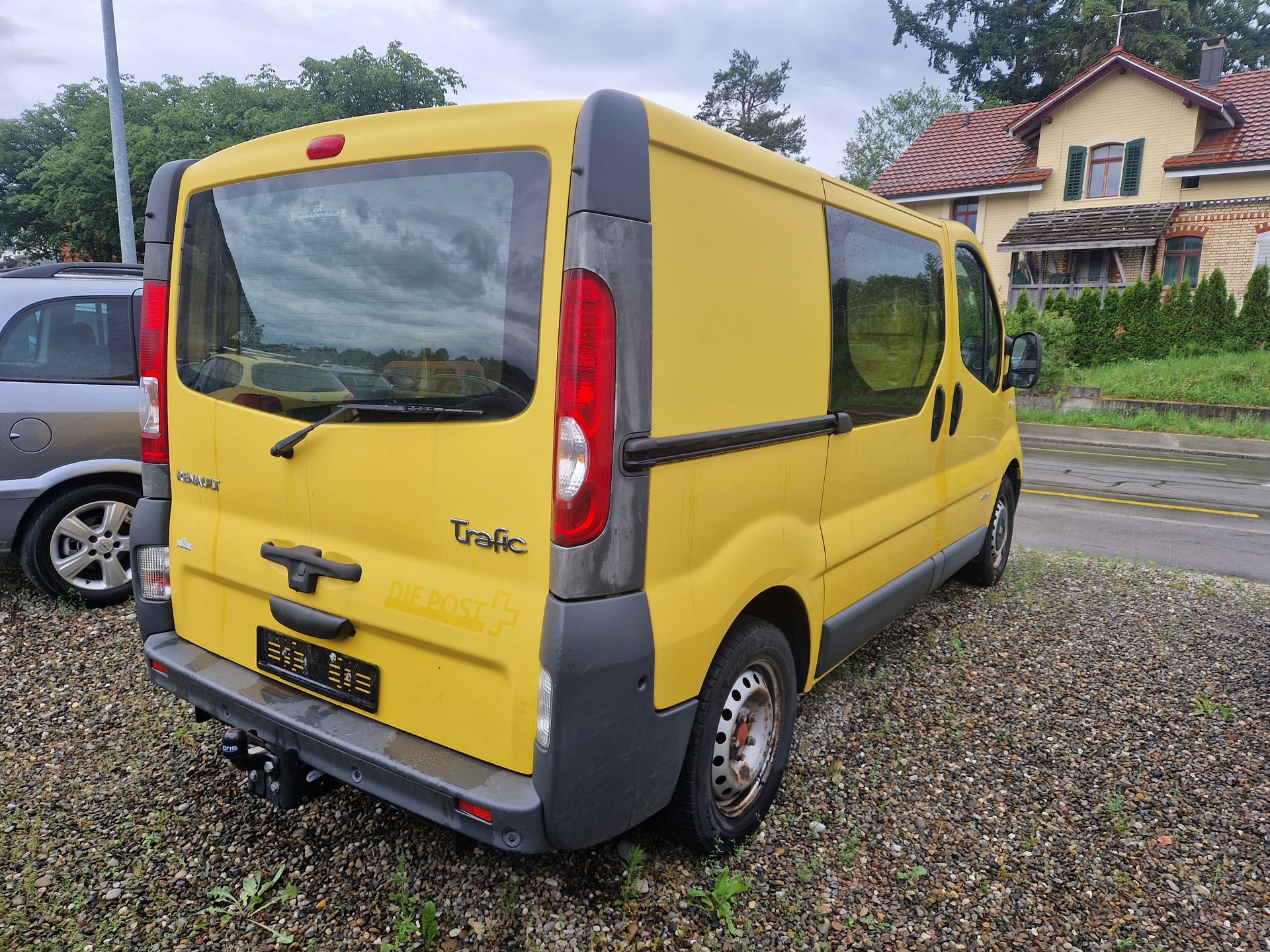 RENAULT Trafic 2.5 dCi 2.9t L1H1-image-6