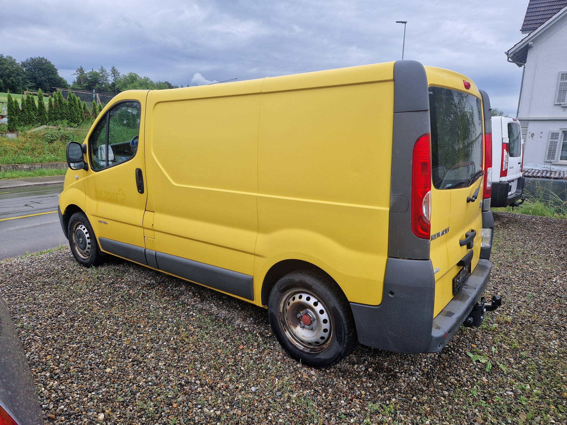 RENAULT Trafic 2.5 dCi 2.9t L1H1-image-3