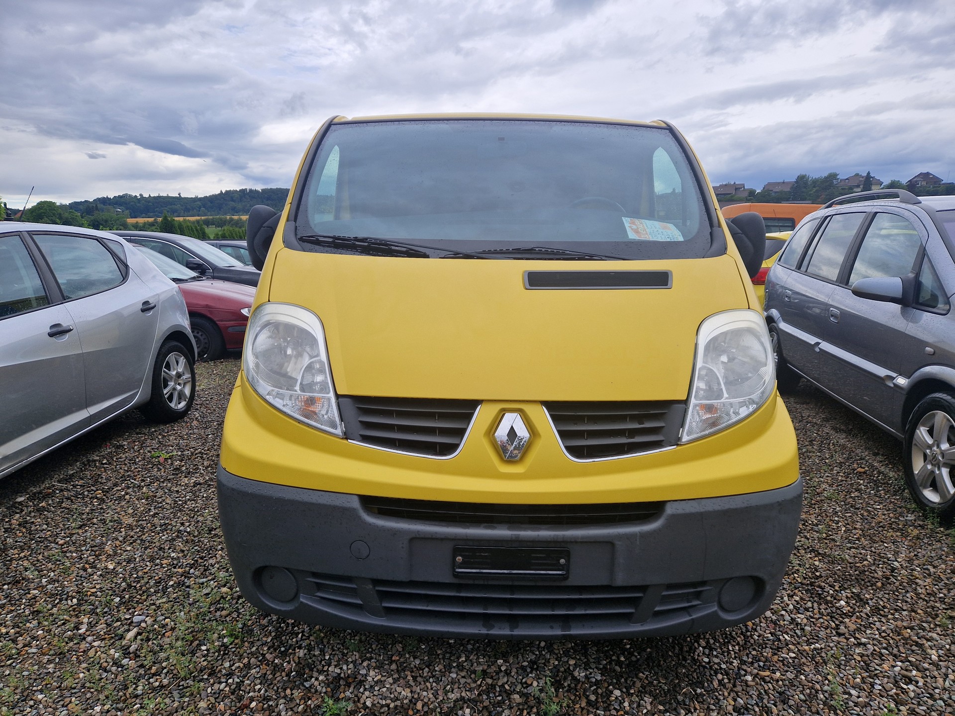 RENAULT Trafic 2.5 dCi 2.9t L1H1-image-0