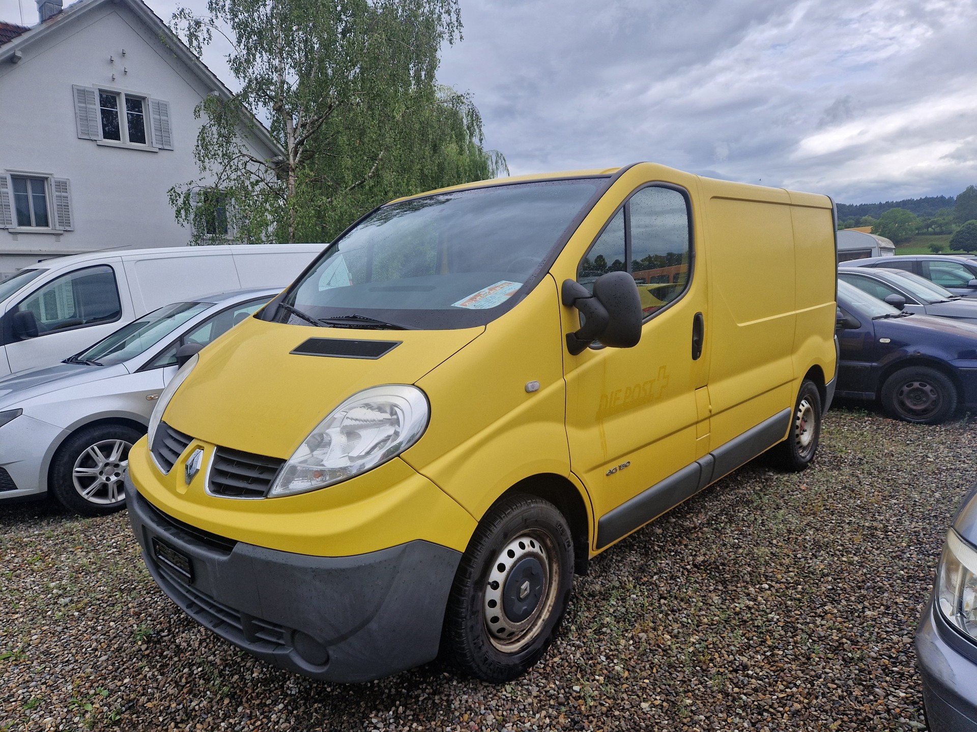 RENAULT Trafic 2.5 dCi 2.9t L1H1-image-1