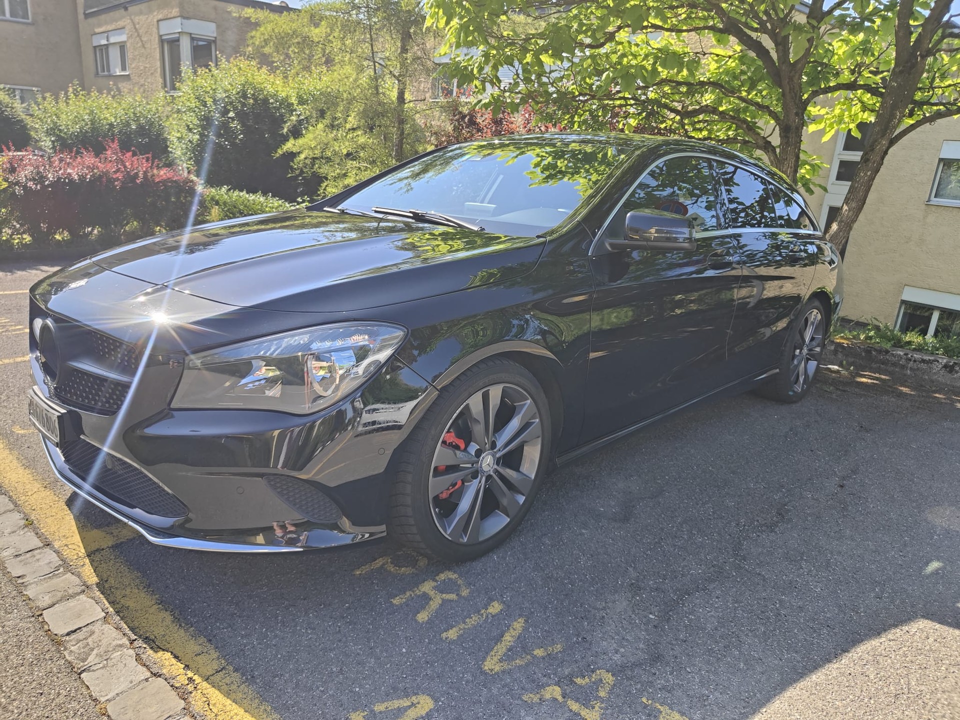 MERCEDES-BENZ CLA 180 Shooting Break-image-0