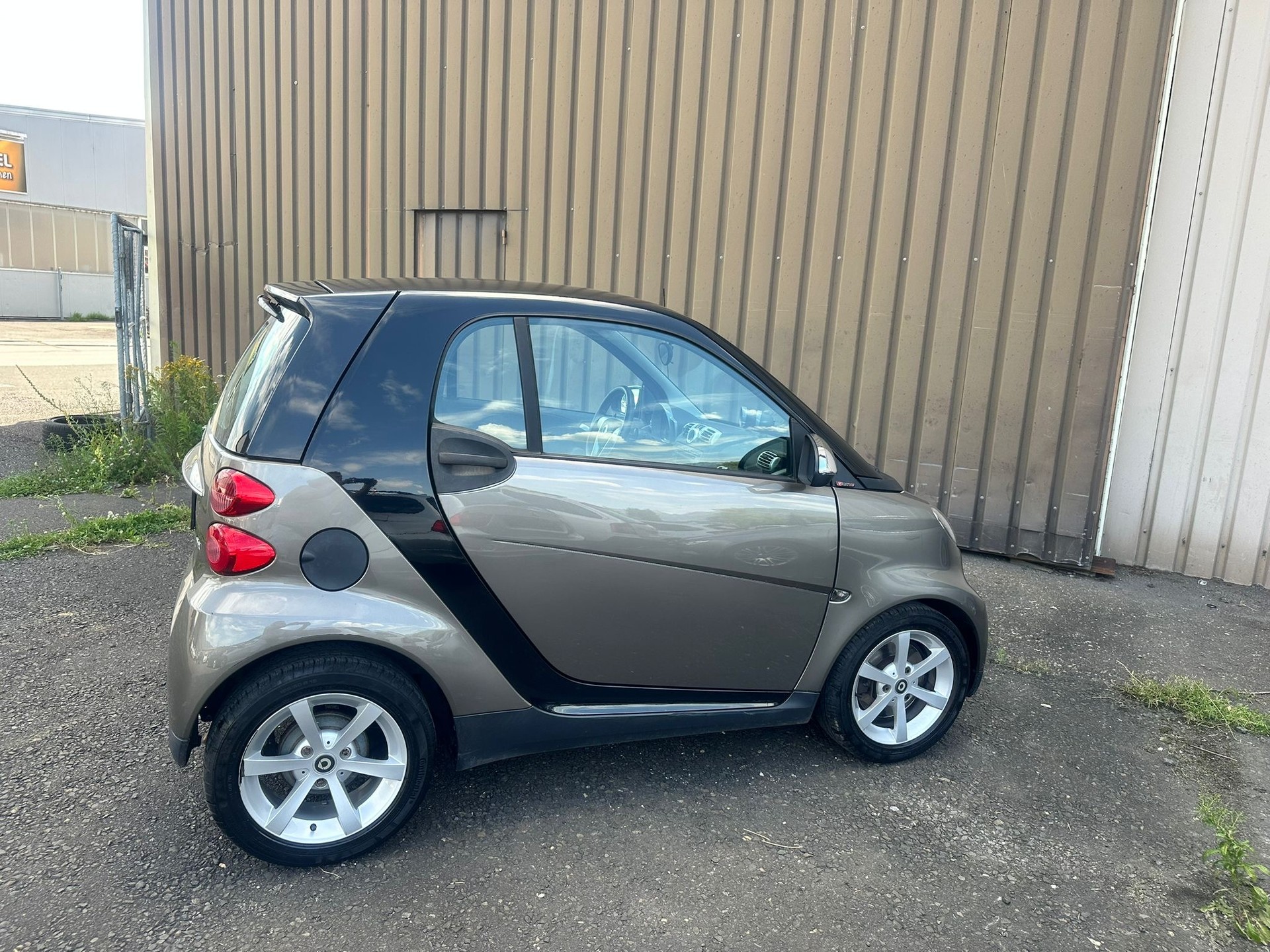 SMART fortwo swiss edition mhd softip-image-3